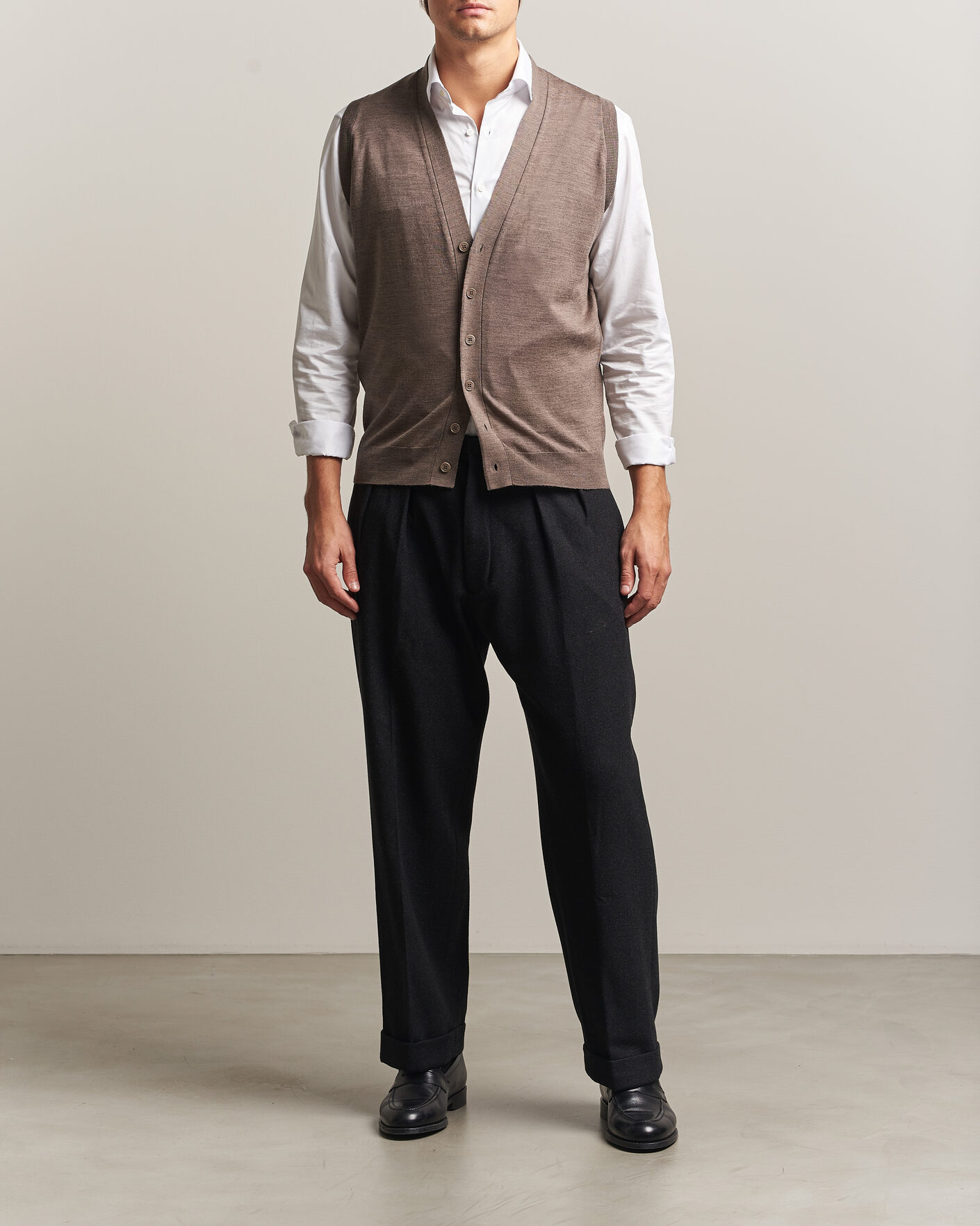 Herre | Gensere | John Smedley | Bolton Extra Fine Merino Waistcoat Mushroom Brown
