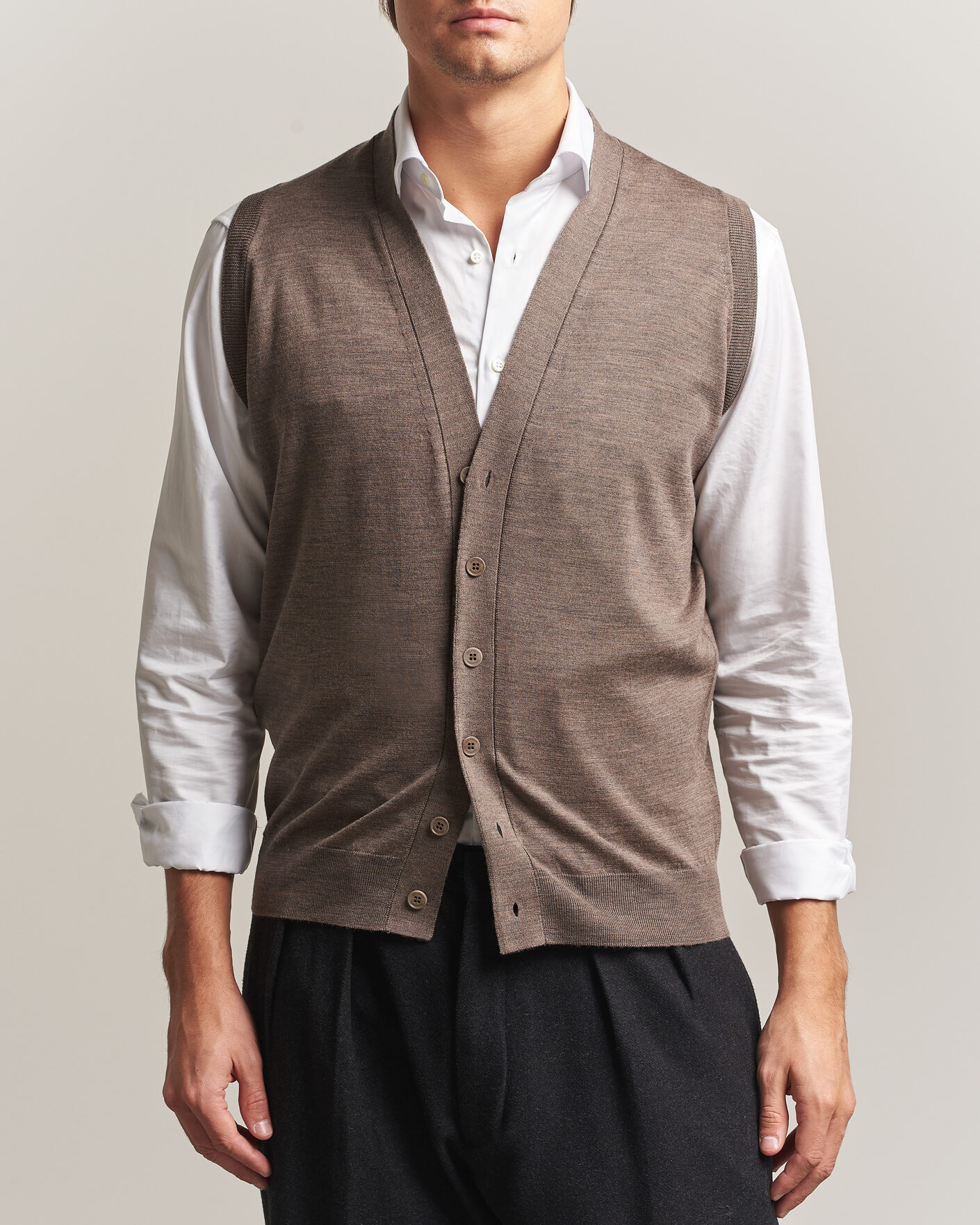 Herre | Gensere | John Smedley | Bolton Extra Fine Merino Waistcoat Mushroom Brown
