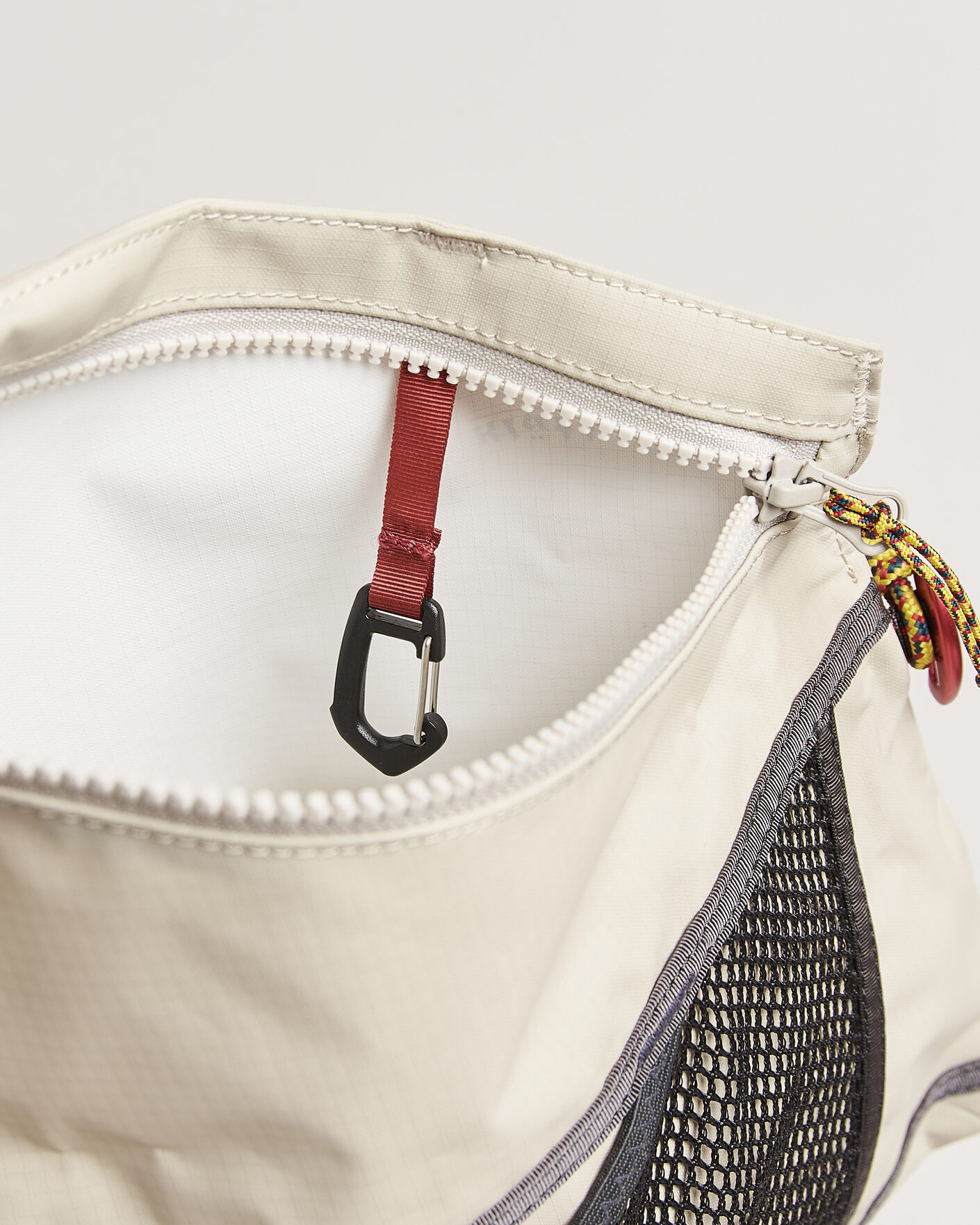 Herre | Vesker | Klättermusen | Hrid WP 3L Accessory Bag Silver Creme