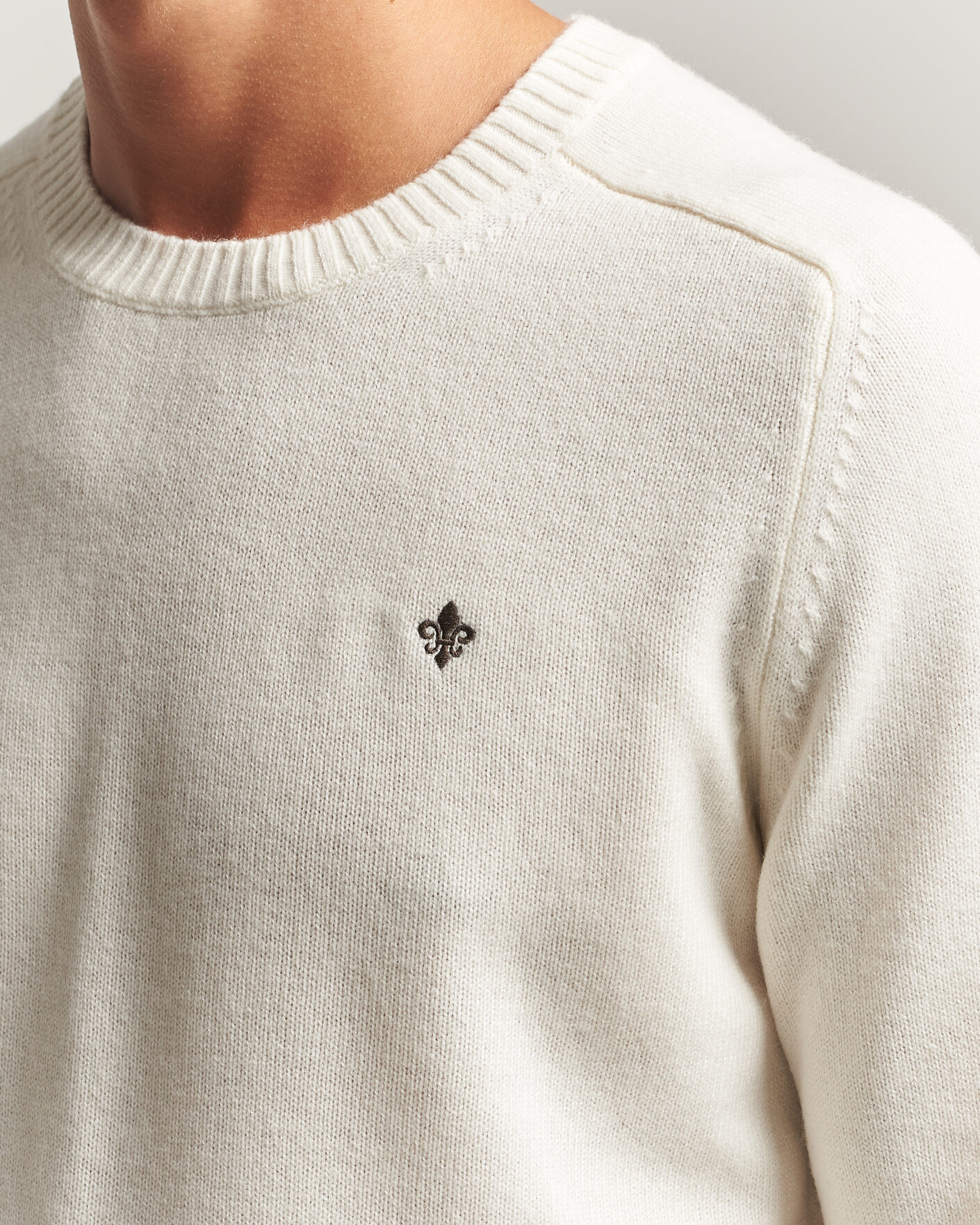 Herre | Gensere | Morris | Hertford Lambswool Crew Neck Off White