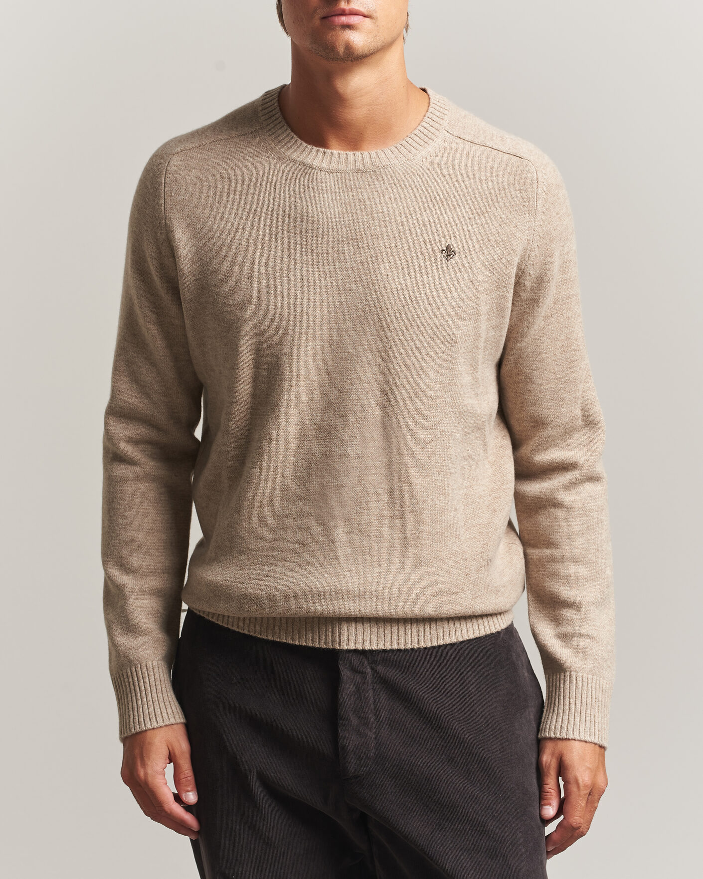 Herre | Gensere | Morris | Hertford Lambswool Crew Neck Khaki