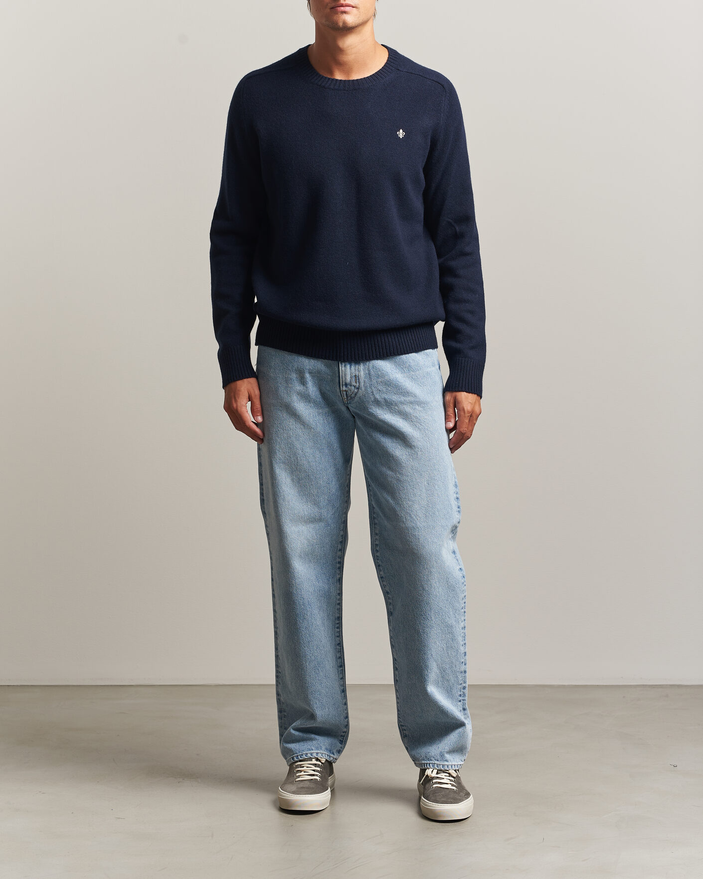 Herre | Gensere | Morris | Hertford Lambswool Crew Neck Navy