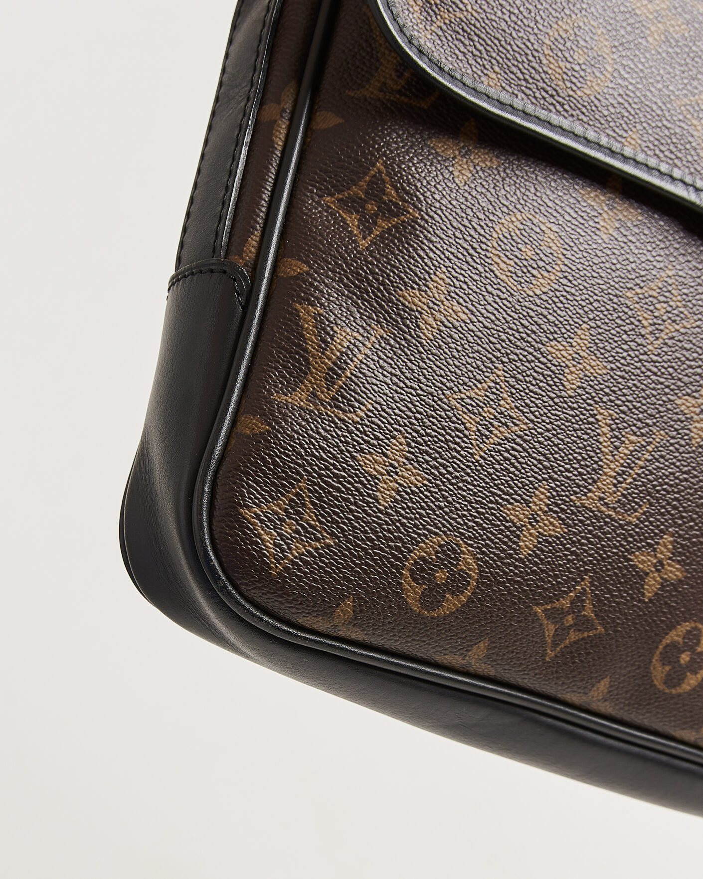 Herre | Pre-Owned & Vintage Bags | Louis Vuitton Pre-Owned | Messenger Bag Monogram Macassar