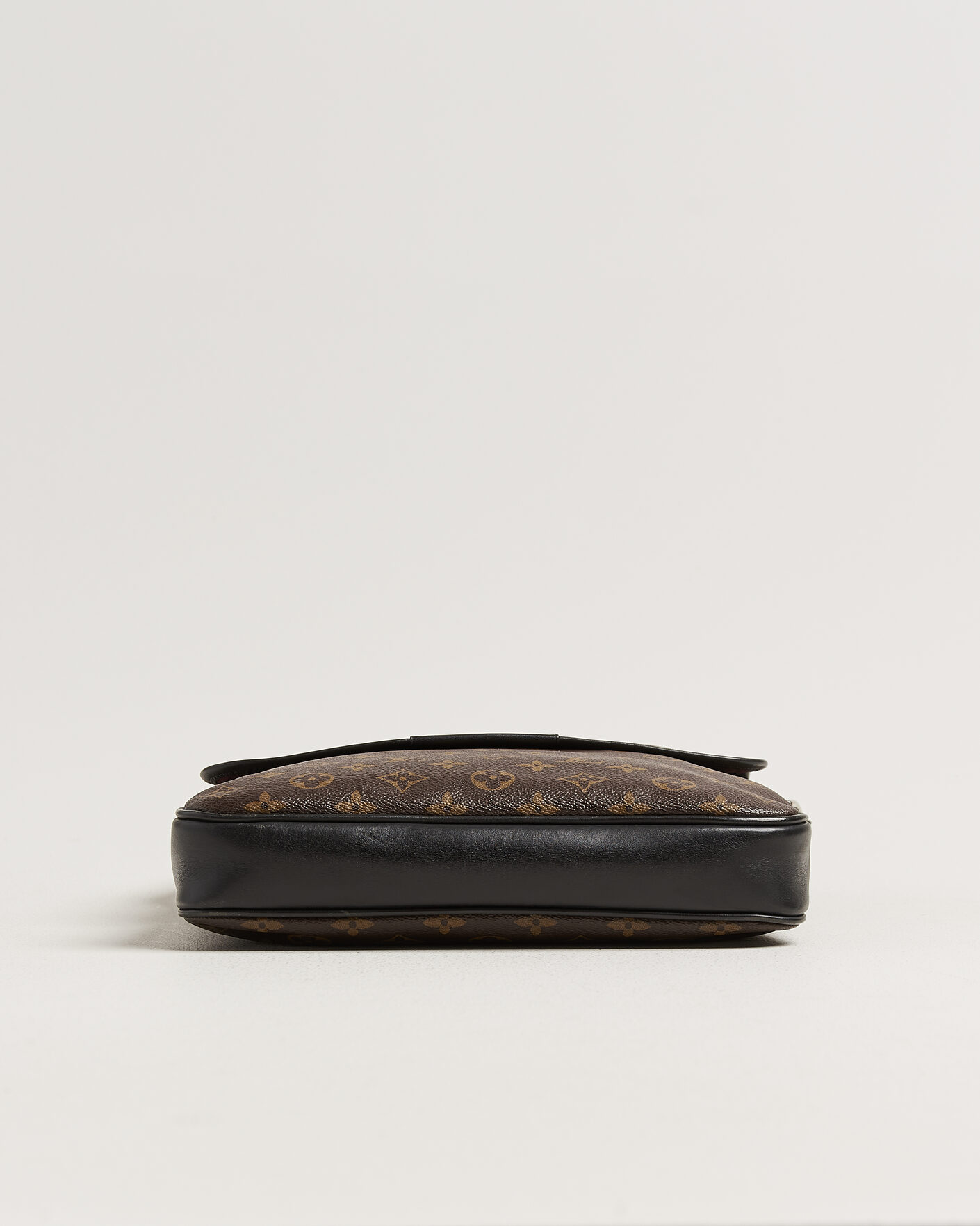 Herre | Pre-Owned & Vintage Bags | Louis Vuitton Pre-Owned | Messenger Bag Monogram Macassar