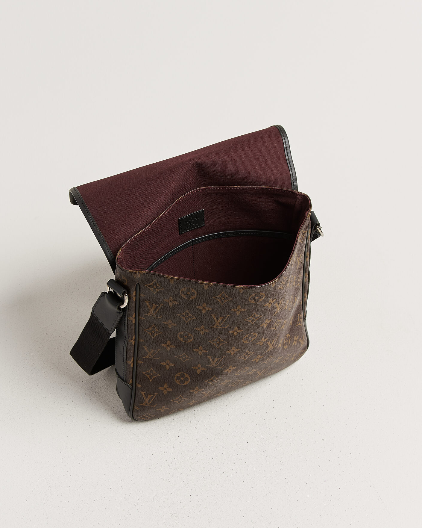 Herre | Pre-Owned & Vintage Bags | Louis Vuitton Pre-Owned | Messenger Bag Monogram Macassar
