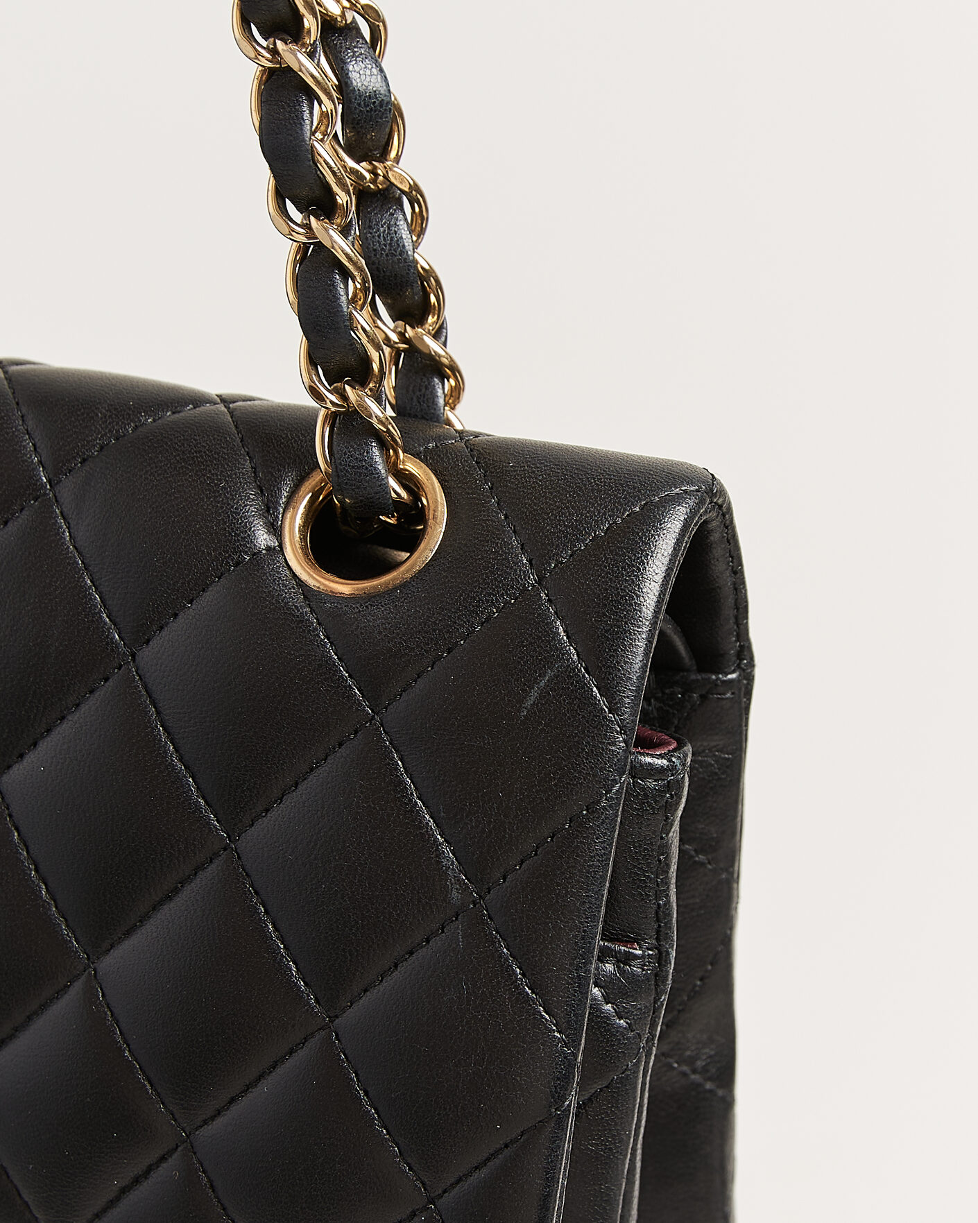Herre | Chanel Pre-Owned Classic Medium Double Flap Bag Lambskin Black | Chanel Pre-Owned | Classic Medium Double Flap Bag Lambskin Black