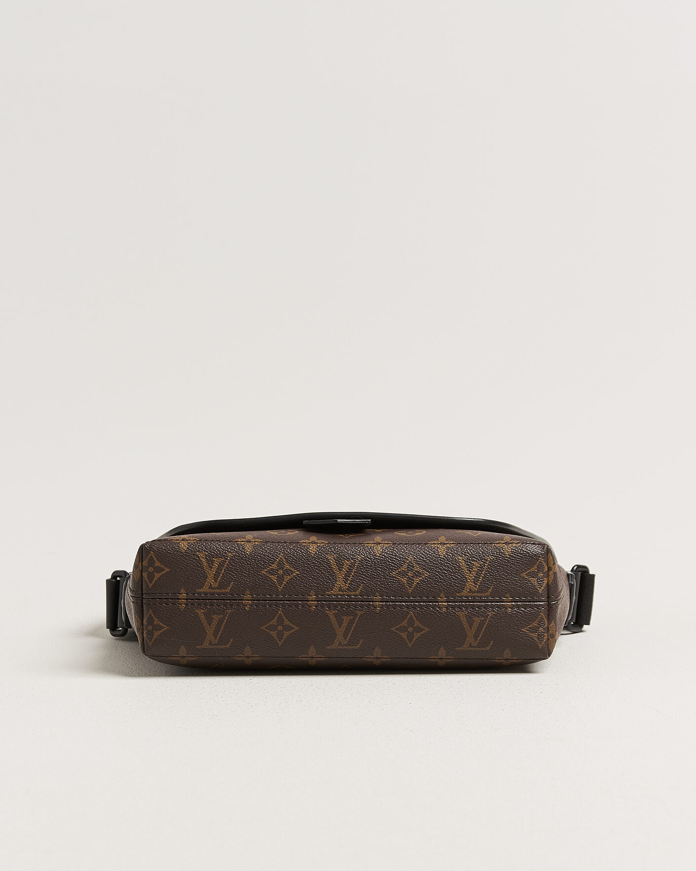 Herre | Pre-Owned & Vintage Bags | Louis Vuitton Pre-Owned | Messenger Bag Monogram Macassar