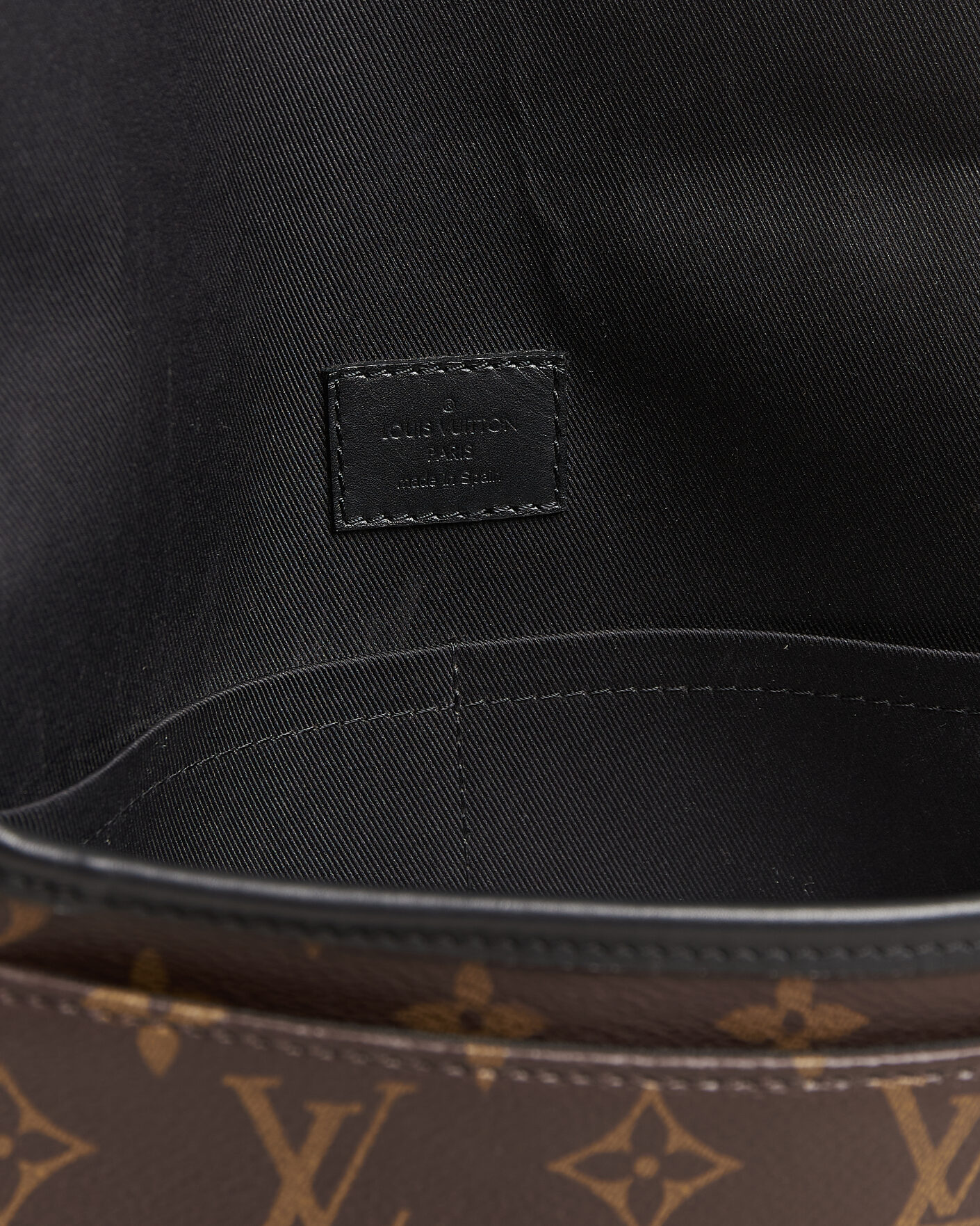 Herre | Pre-Owned & Vintage Bags | Louis Vuitton Pre-Owned | Messenger Bag Monogram Macassar