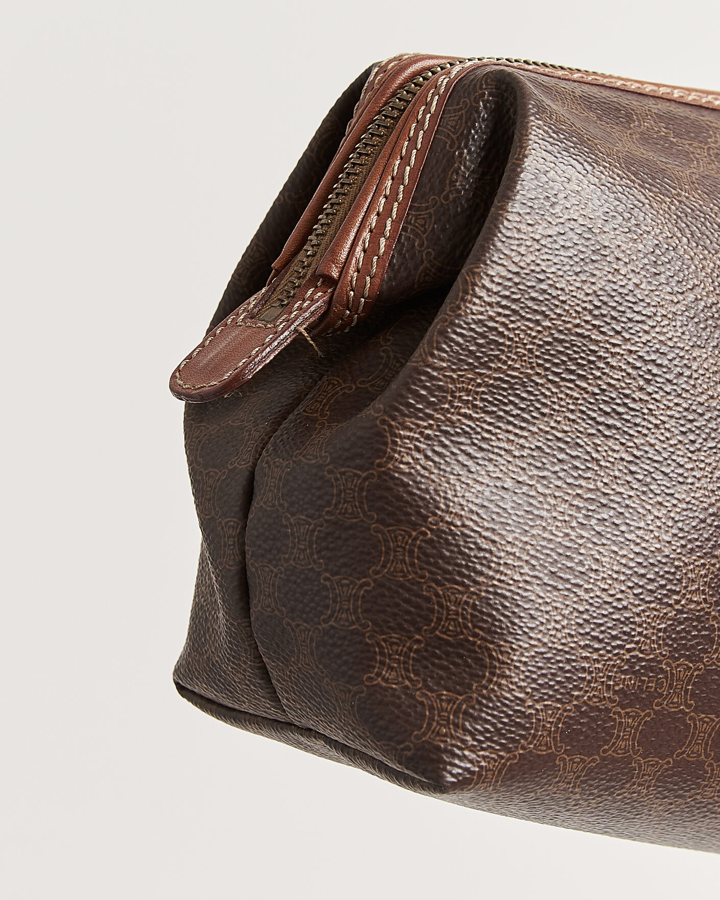Herre | Pre-Owned & Vintage Bags | Celine Pre-Owned | Macadame Pouch Bag Monogram