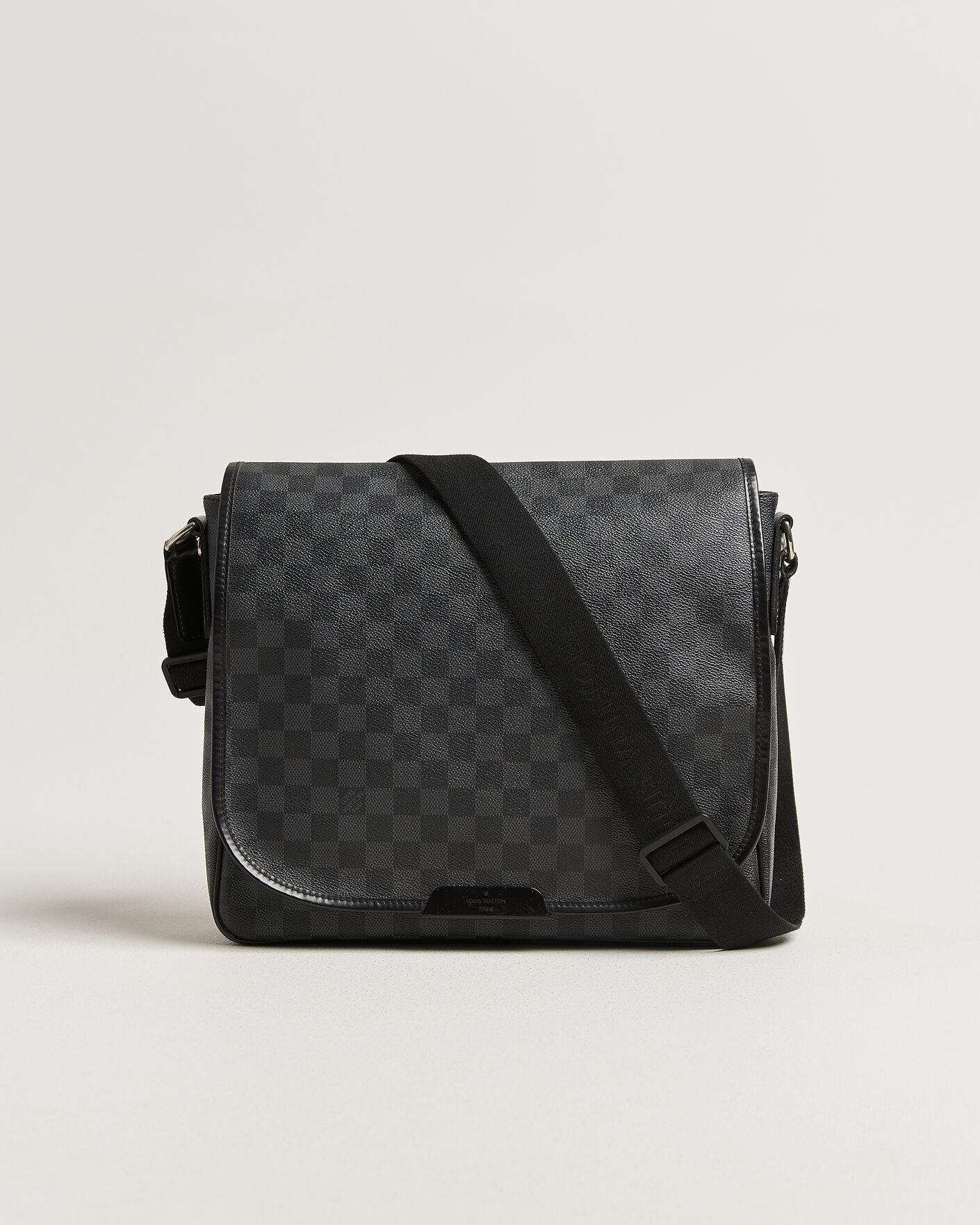 Herre | Pre-Owned & Vintage Bags | Louis Vuitton Pre-Owned | Daniel MM Shoulder Bag Damier Graphite