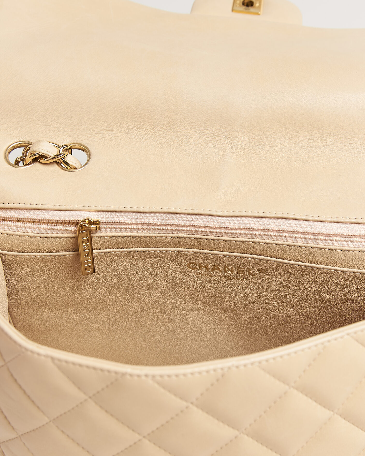 Herre | Chanel Pre-Owned Classic Jumbo Single Flap Bag Lambskin Beige | Chanel Pre-Owned | Classic Jumbo Single Flap Bag Lambskin Beige