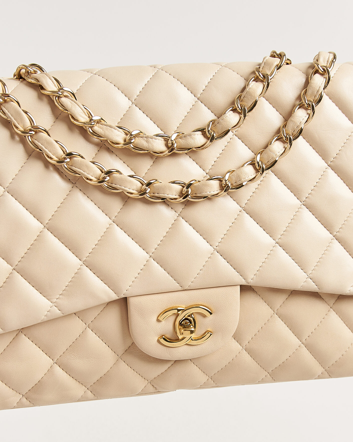Herre | Chanel Pre-Owned Classic Jumbo Single Flap Bag Lambskin Beige | Chanel Pre-Owned | Classic Jumbo Single Flap Bag Lambskin Beige