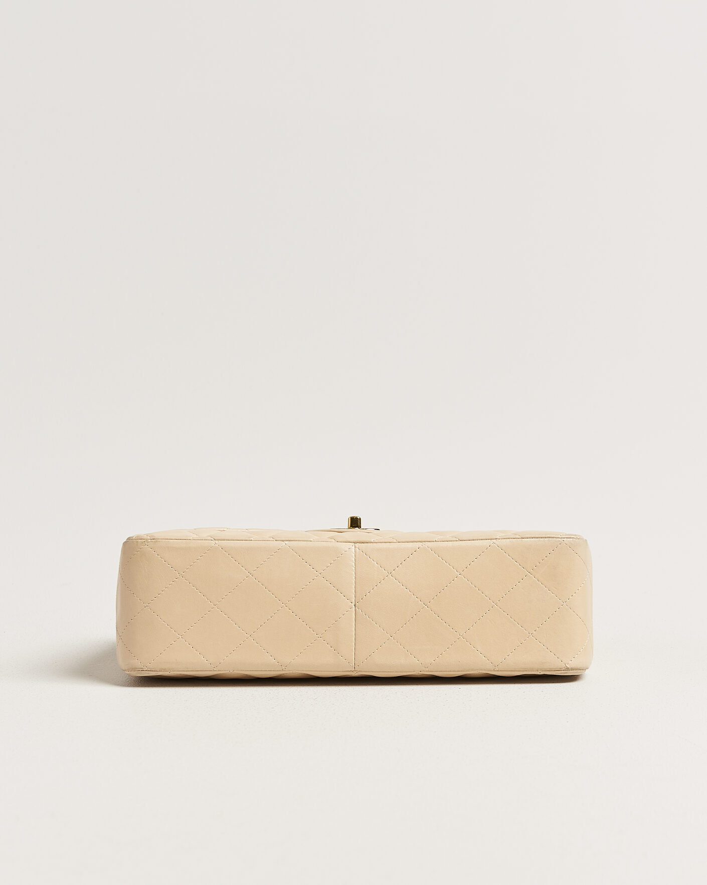 Herre | Chanel Pre-Owned Classic Jumbo Single Flap Bag Lambskin Beige | Chanel Pre-Owned | Classic Jumbo Single Flap Bag Lambskin Beige