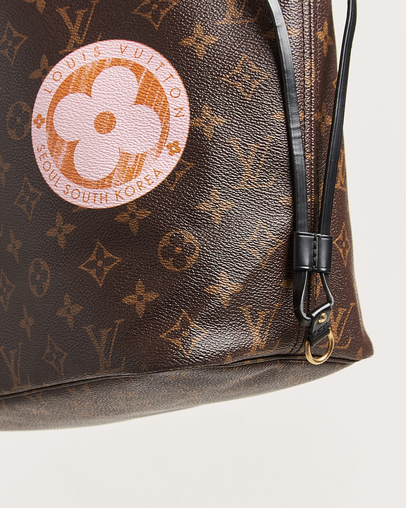 Herre | Pre-Owned & Vintage Bags | Louis Vuitton Pre-Owned | Neverfull MM World Tour Japan Monogram