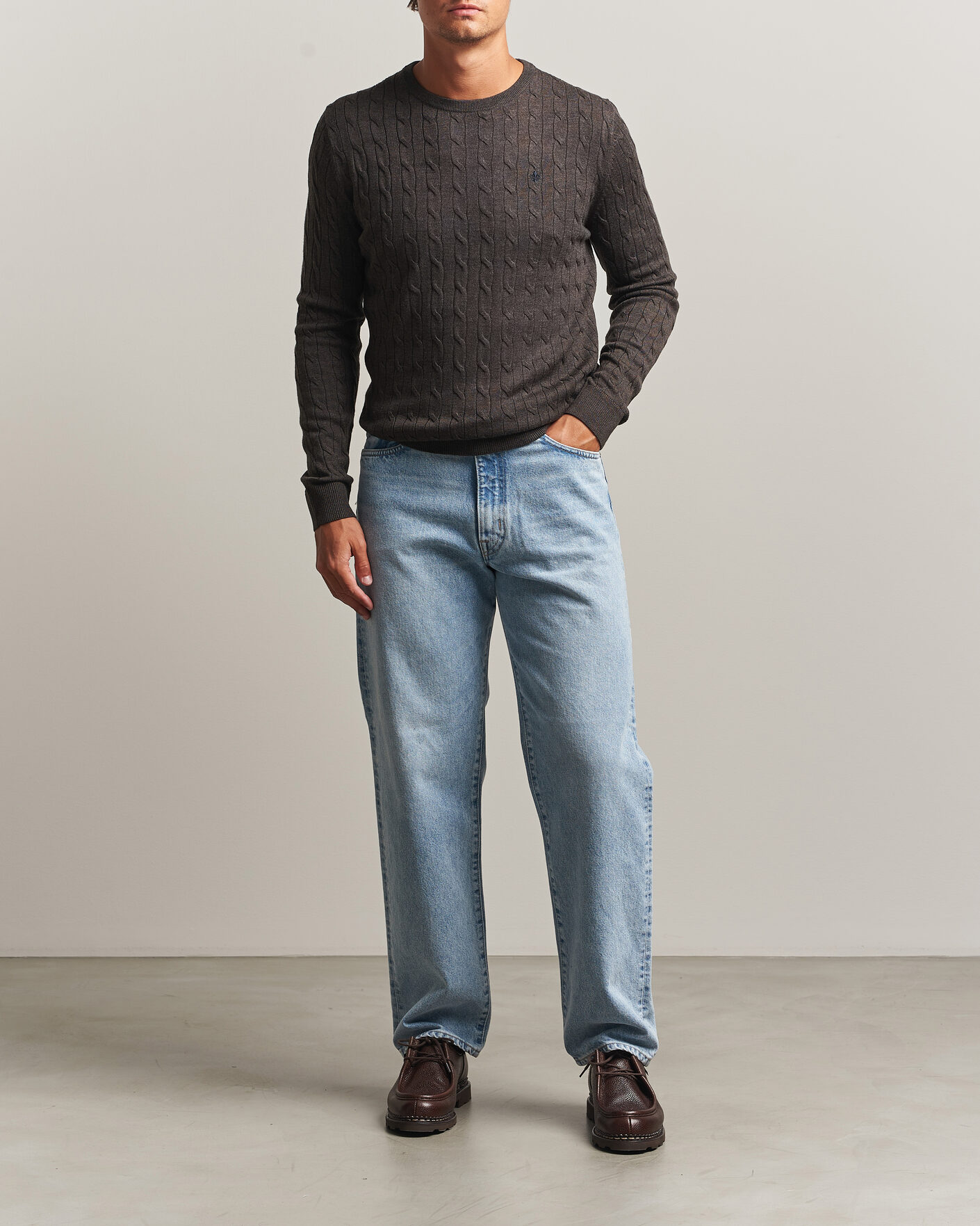 Herre | Gensere | Morris | Merino Cable O-Neck Brown