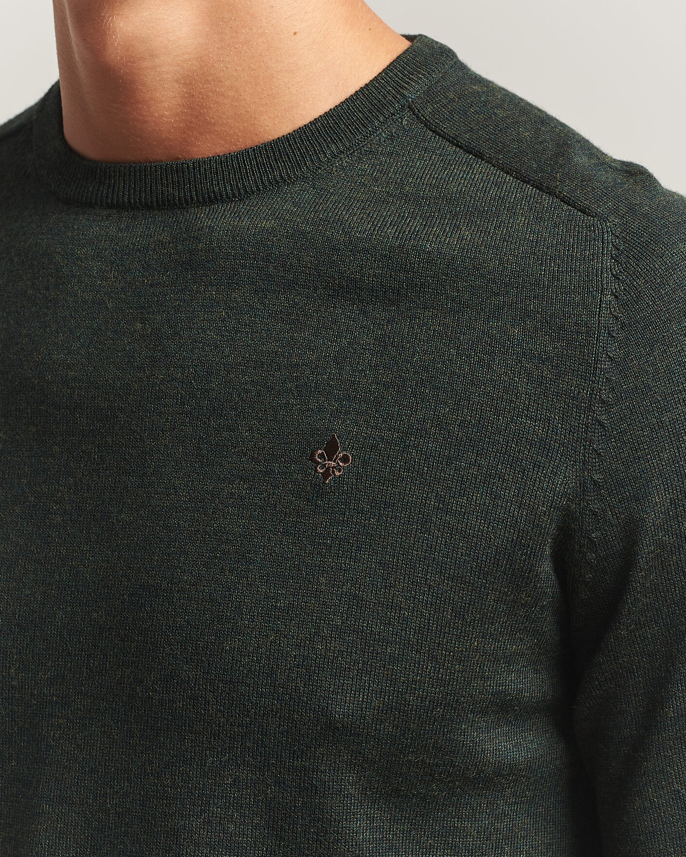 Herre | Gensere | Morris | Merino O-Neck Olive