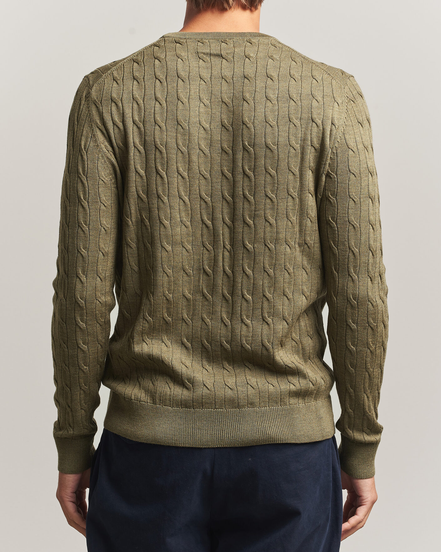 Herre | Gensere | Morris | Merino Cable O-Neck Olive