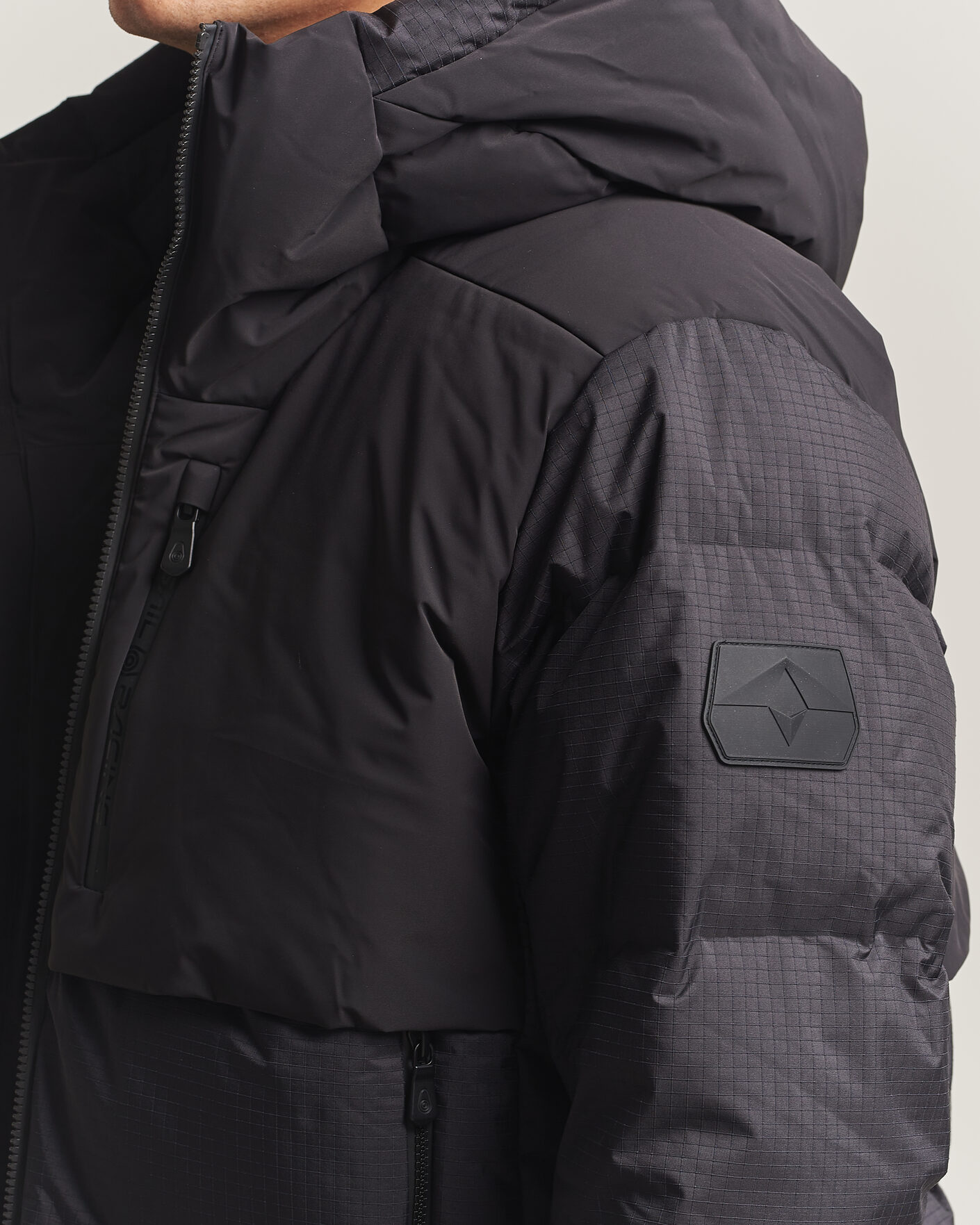 Herre | Jakker | Sail Racing | Polar Down Hooded Jacket Carbon