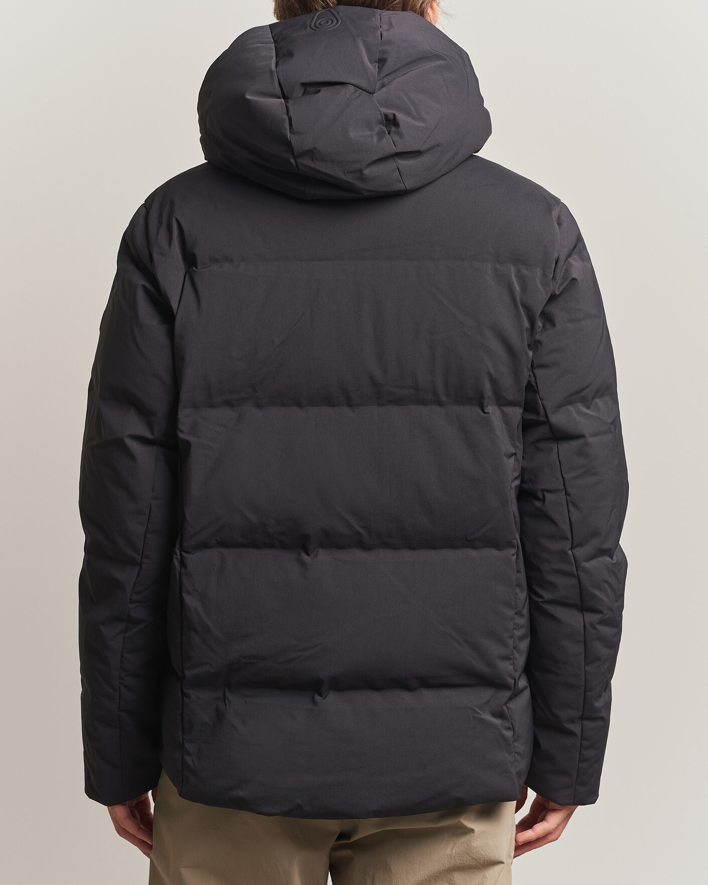 Herre | Jakker | Sail Racing | Arc Down Hooded Jacket Carbon