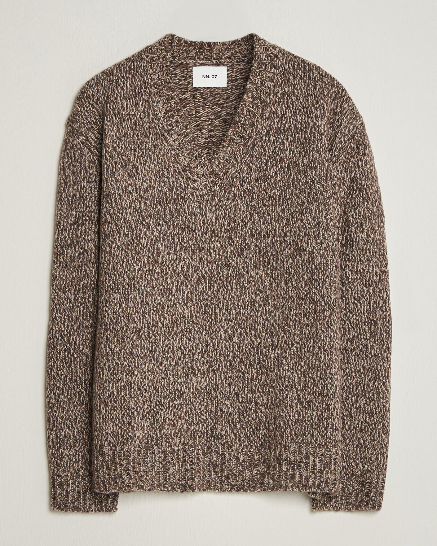 Herre | Gensere | NN07 | Flint Wool Knitted V-Neck Deep Truffle