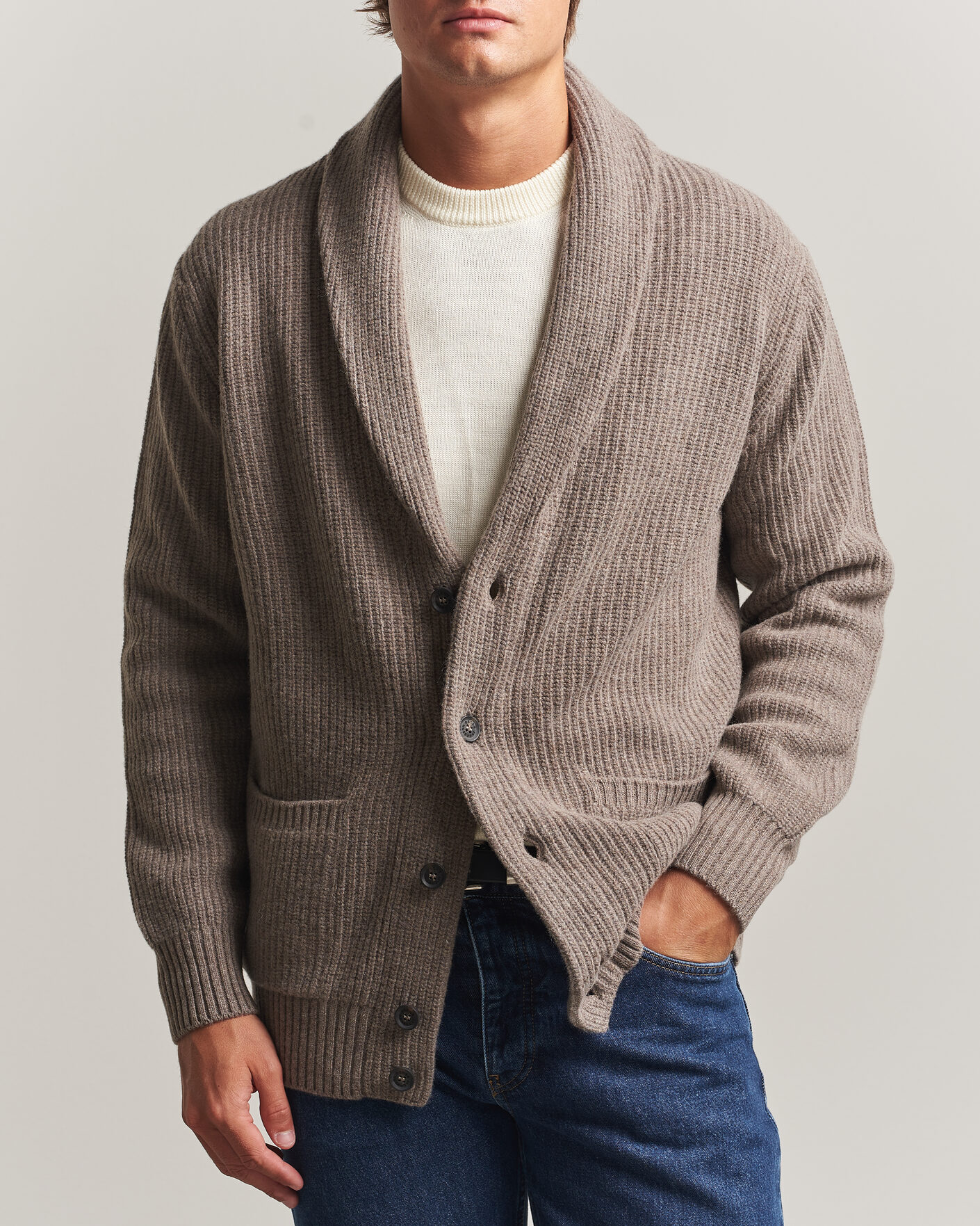 Herre | Gensere | Oscar Jacobson | Roland Wool Cardigan Beige