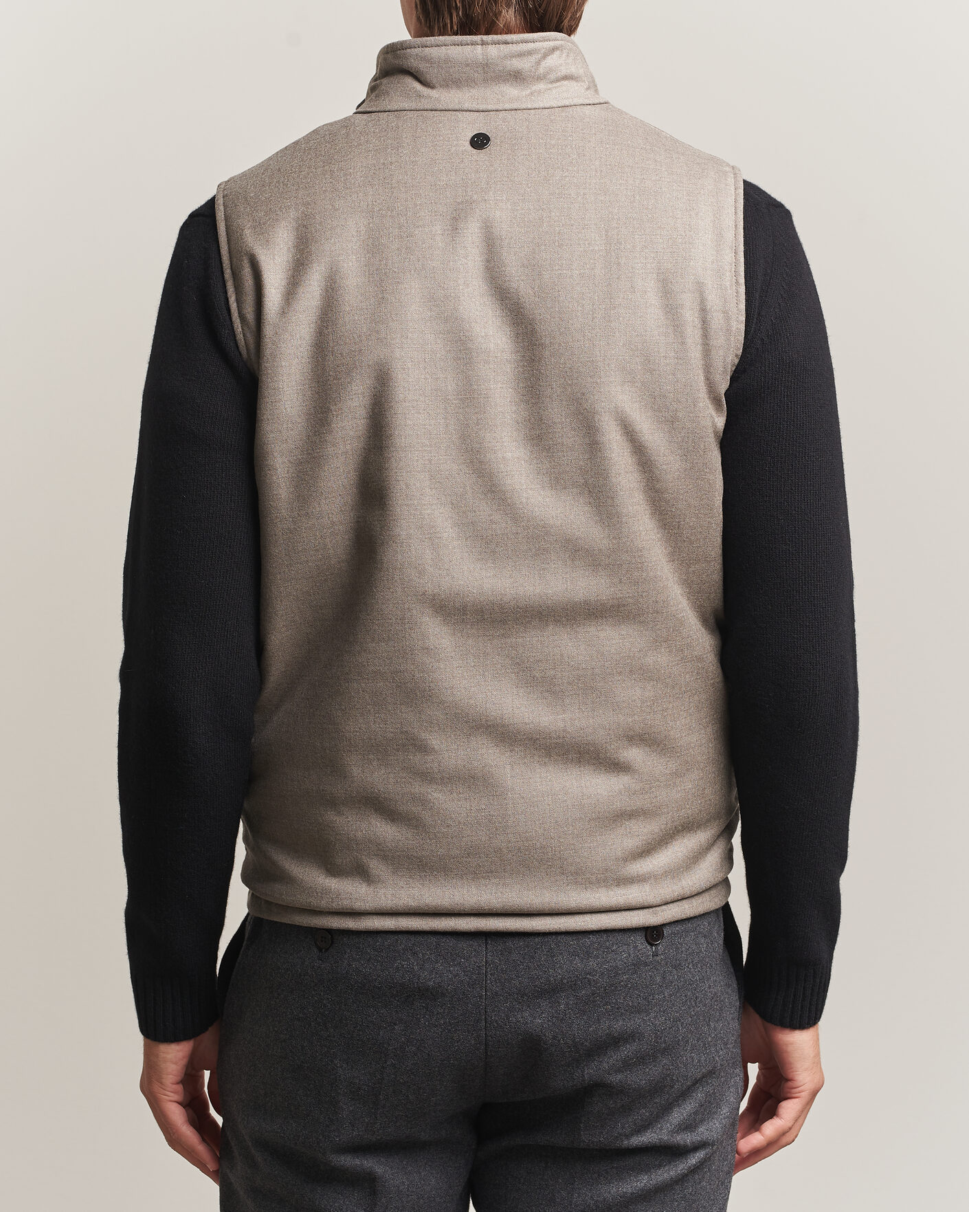 Herre | Vester | Oscar Jacobson | Nylon/Wool Reversible Vest Taupe