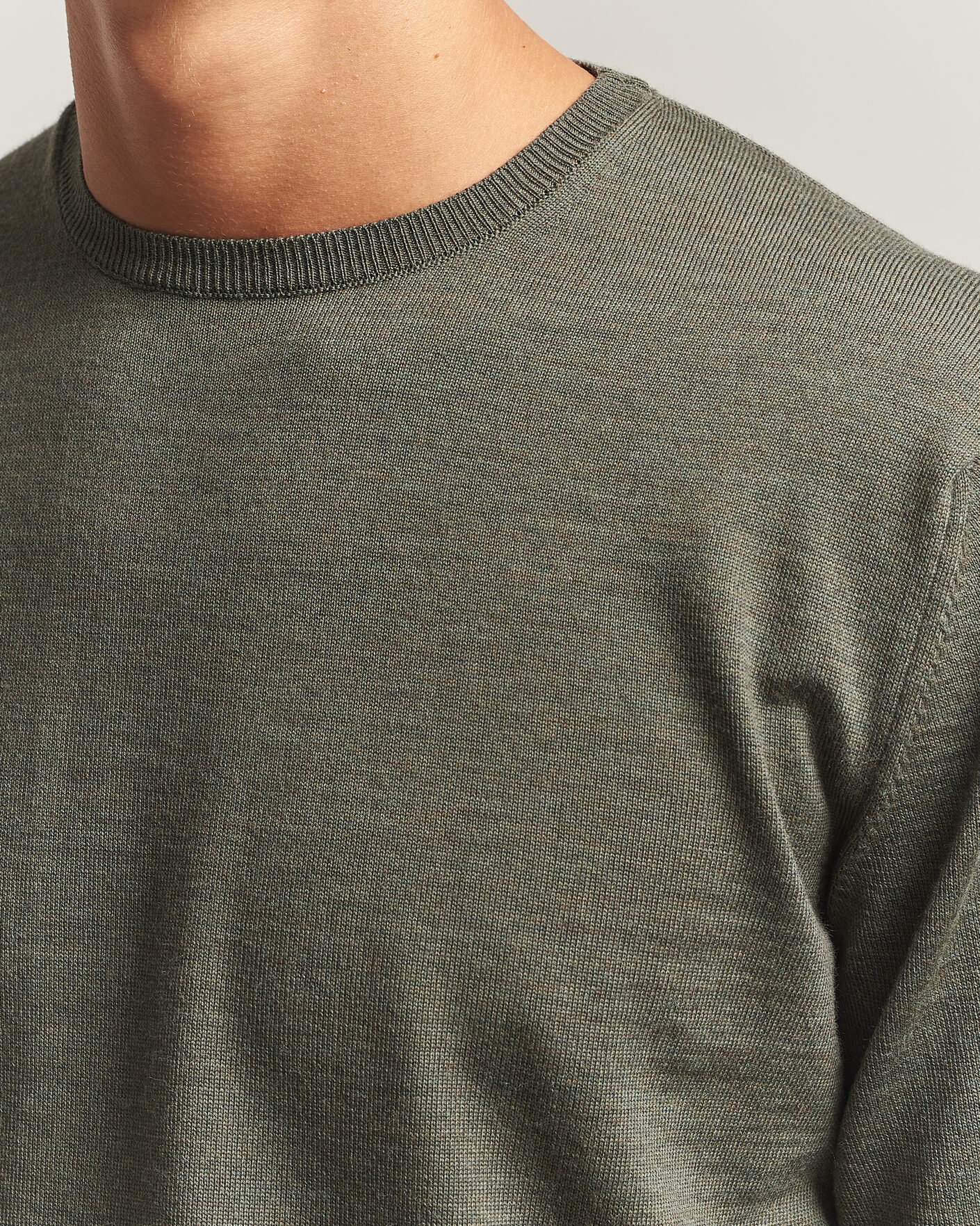 Herre | Gensere | Stenströms | Merino Patch Crew Neck Dark Green