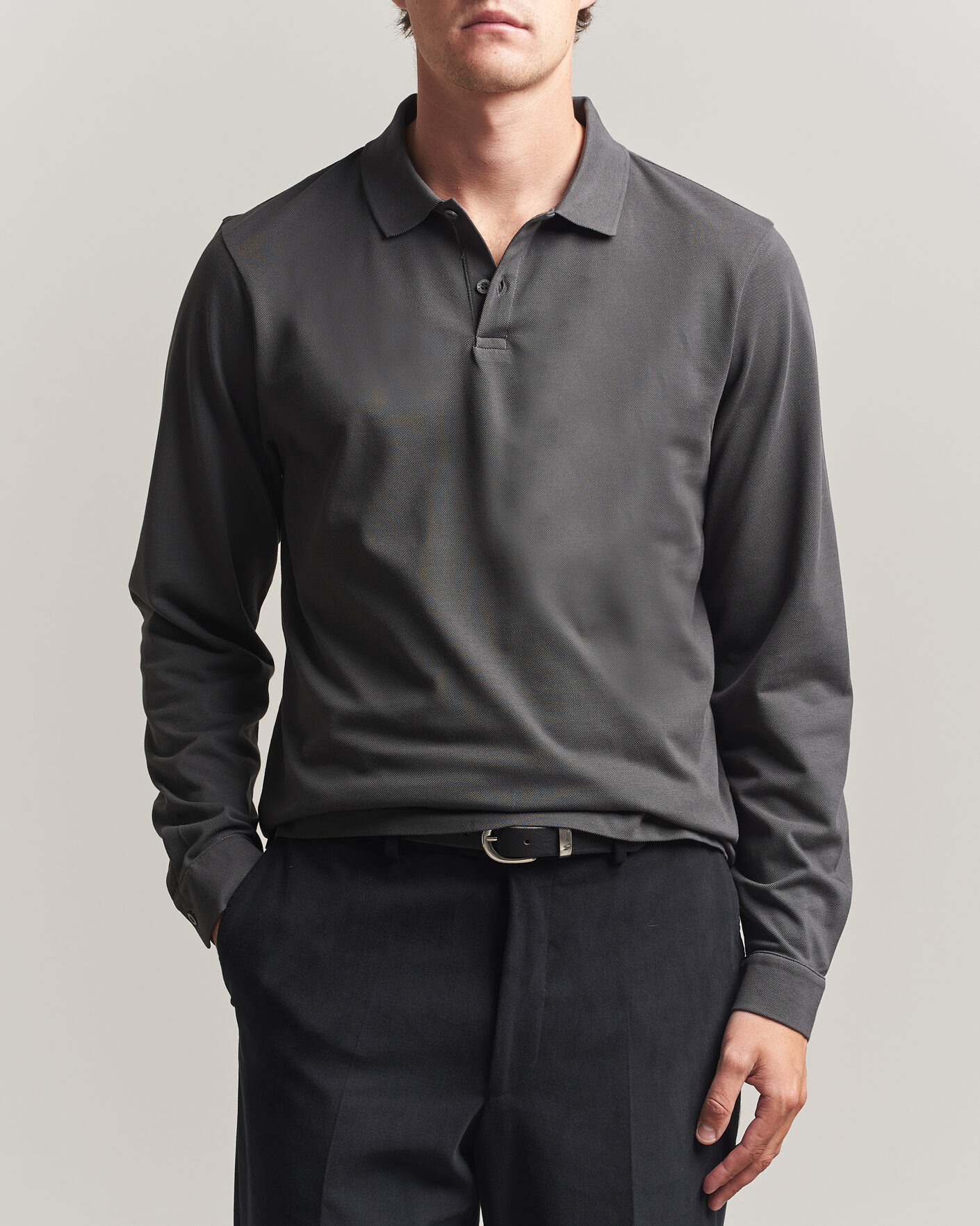 Herre | Pikéer | Sunspel | Supima Cotton Long Sleeve Pique Polo Anthracite