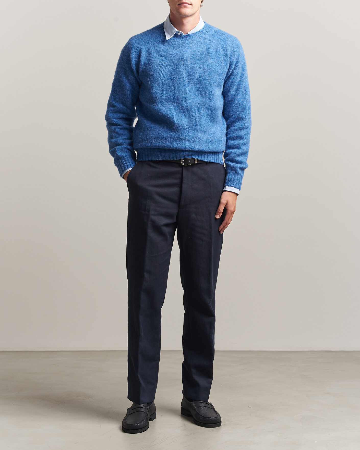 Herre | Gensere | Harley Of Scotland | Brushed Supersoft Lambswool Crewneck Cobalt