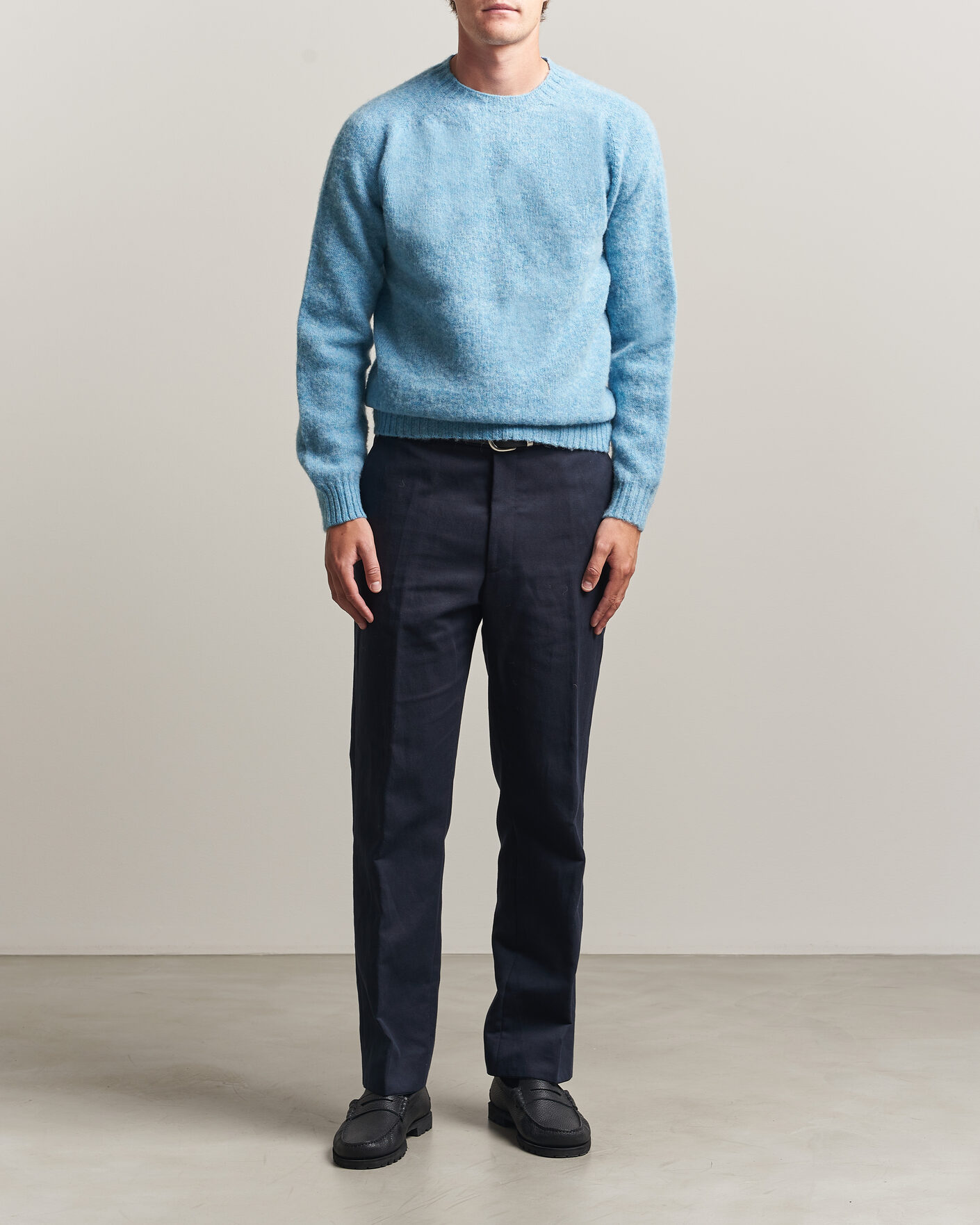Herre | Gensere | Harley Of Scotland | Brushed Supersoft Lambswool Crewneck Loch Blue