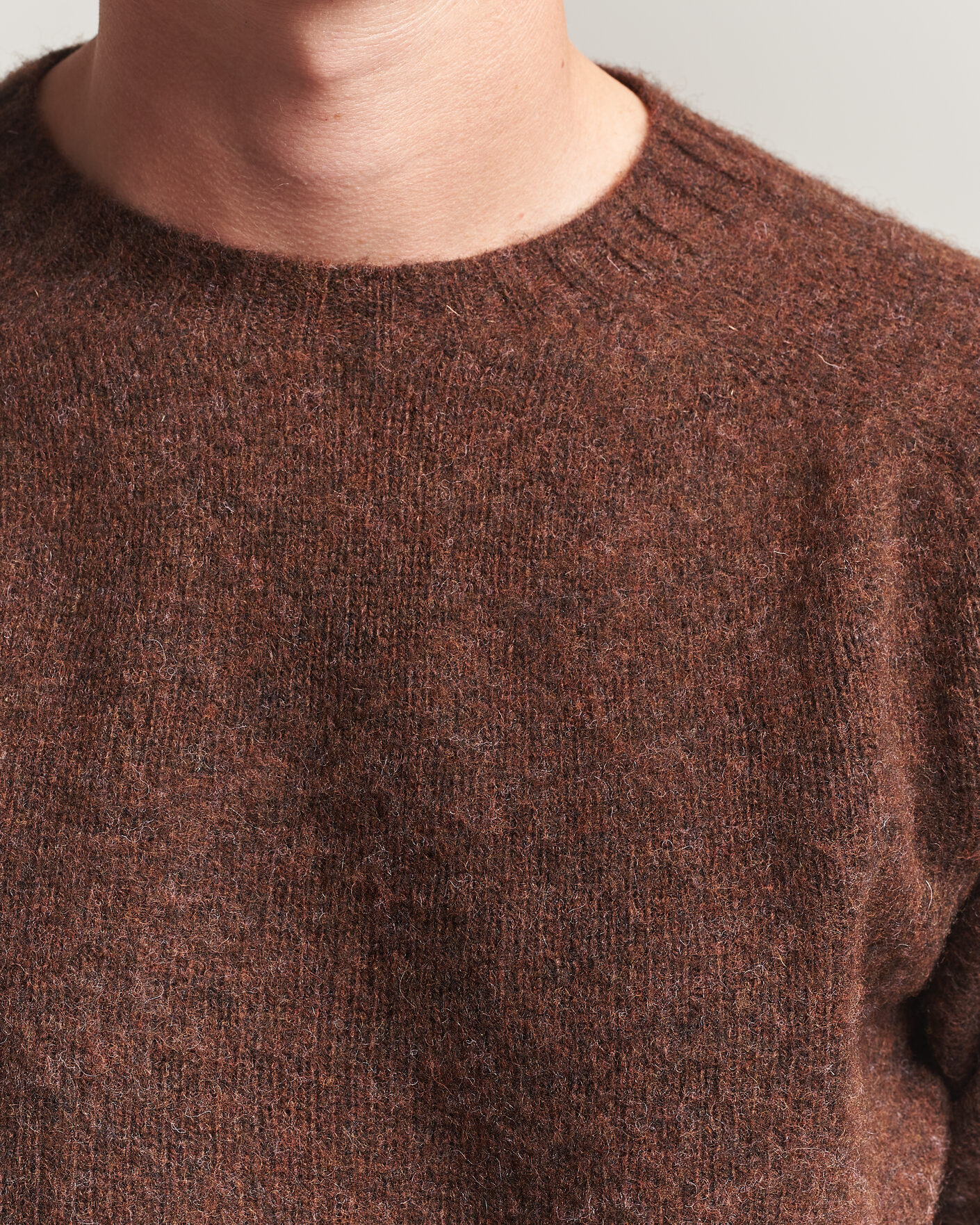 Herre | Gensere | Harley Of Scotland | Brushed Supersoft Lambswool Crewneck Marron