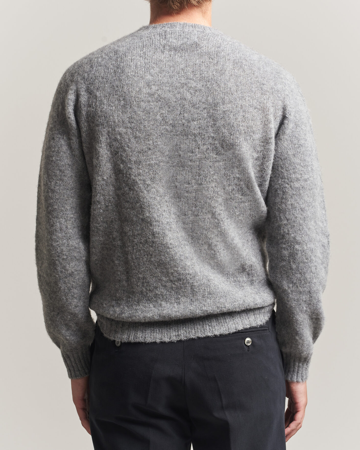 Herre | Gensere | Harley Of Scotland | Brushed Supersoft Lambswool Crewneck Mid Grey