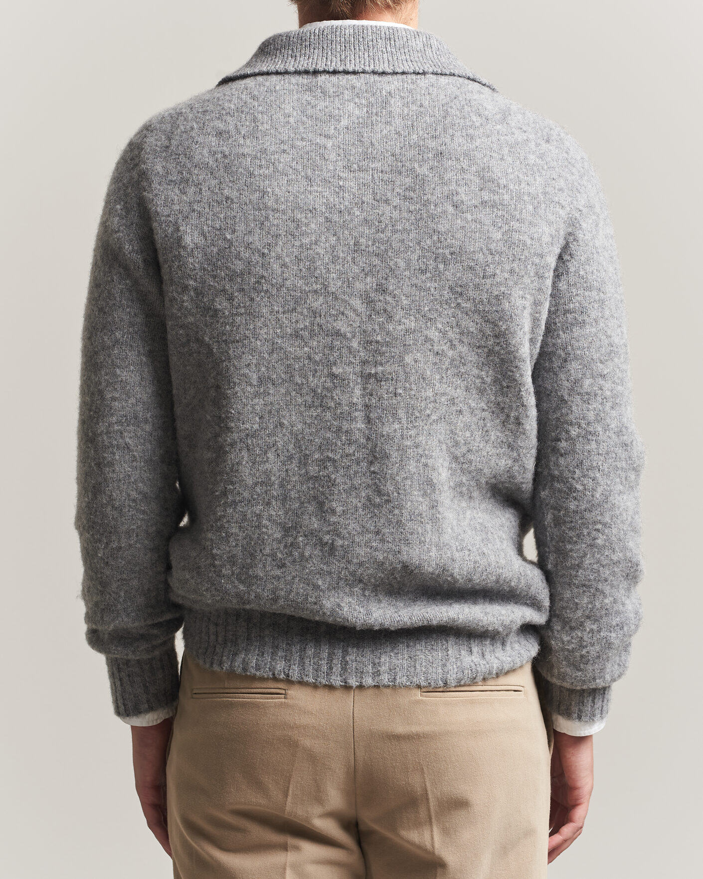 Herre | Gensere | Harley Of Scotland | Brushed Supersoft Lambswool Polo Mid Grey