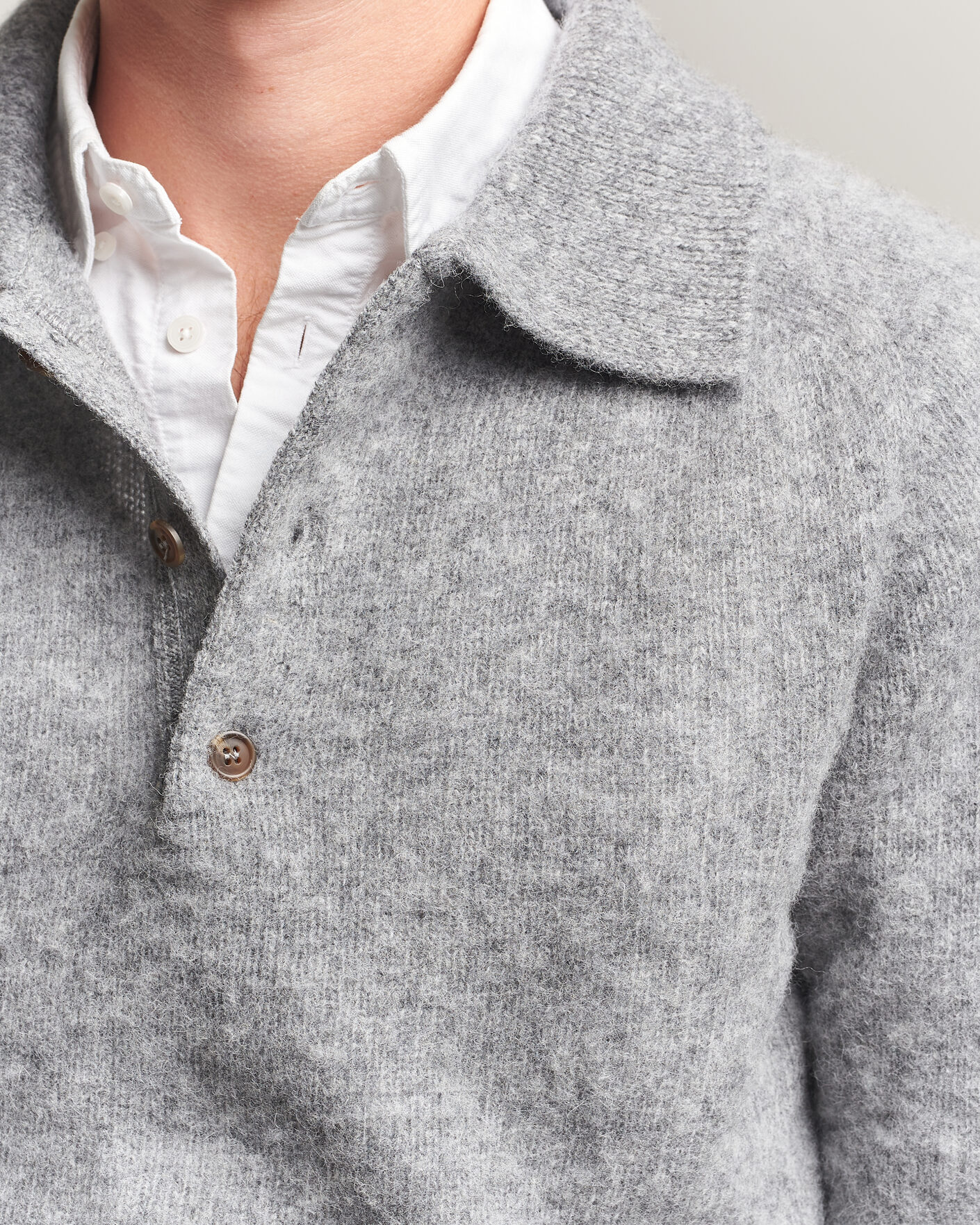 Herre | Gensere | Harley Of Scotland | Brushed Supersoft Lambswool Polo Mid Grey
