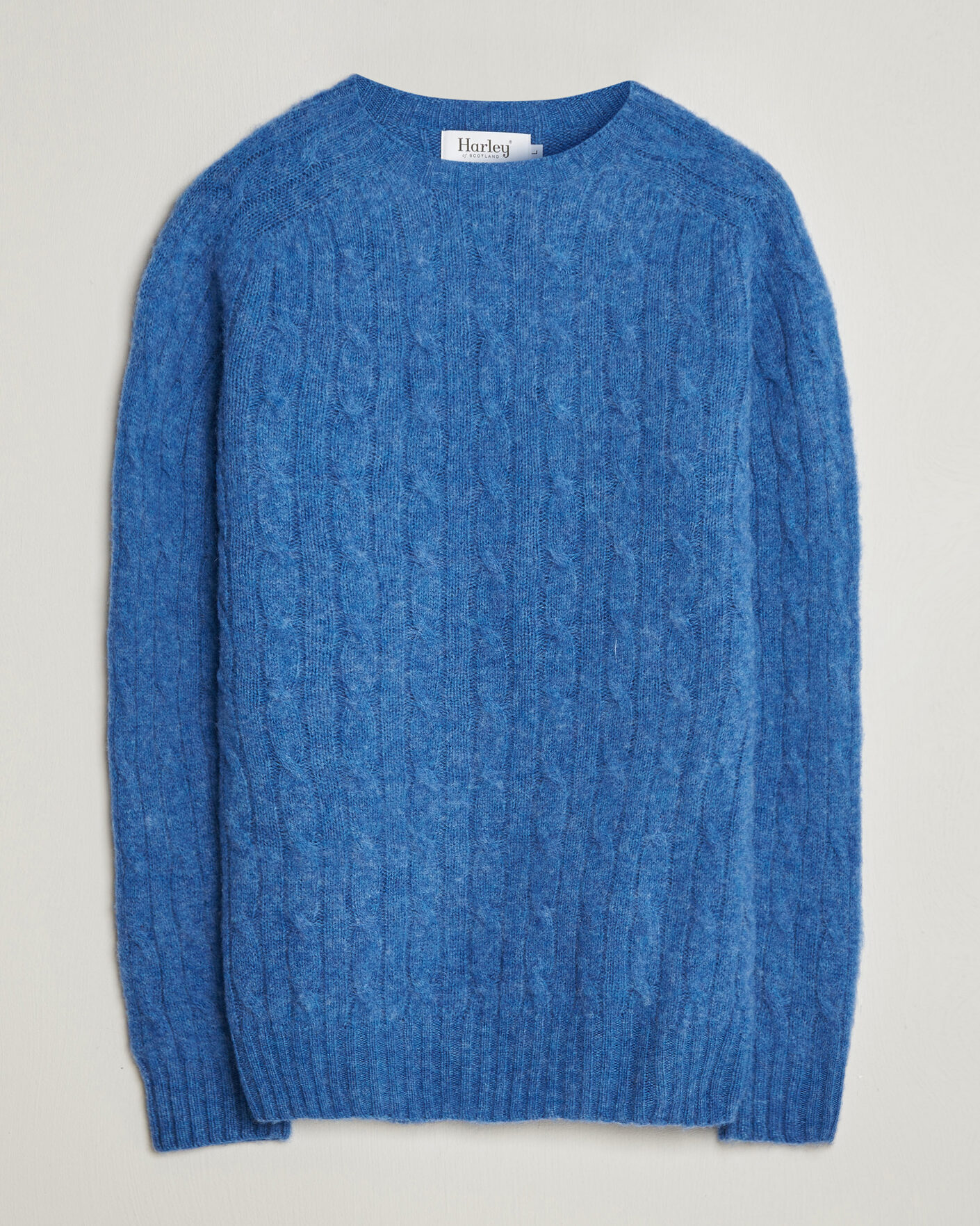 Herre | Gensere | Harley Of Scotland | Brushed Supersoft Lambswool Cable Cobalt