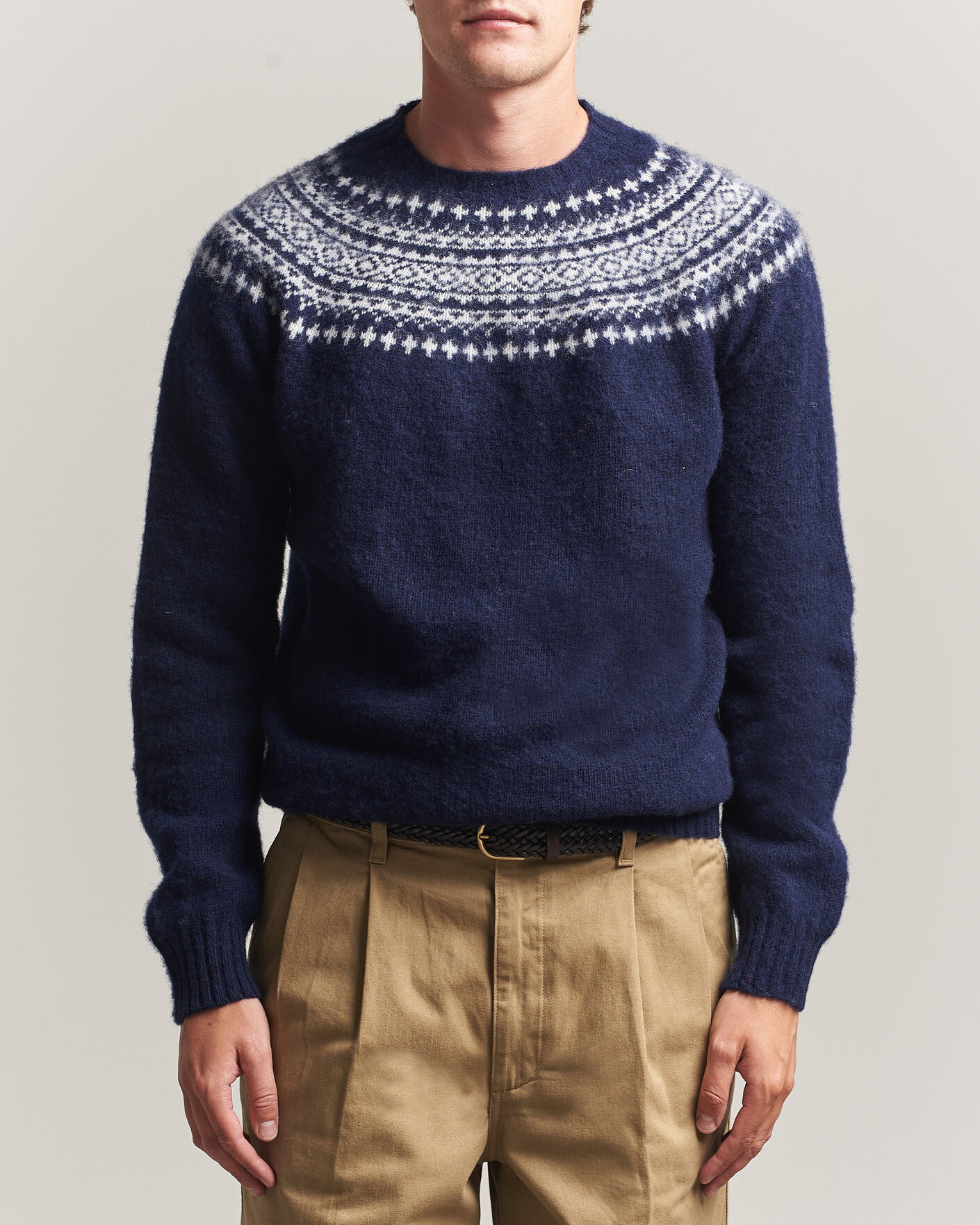 Herre | Gensere | Harley Of Scotland | Brushed Supersoft Lambswool Yolk Fairisle Navy/Snow White