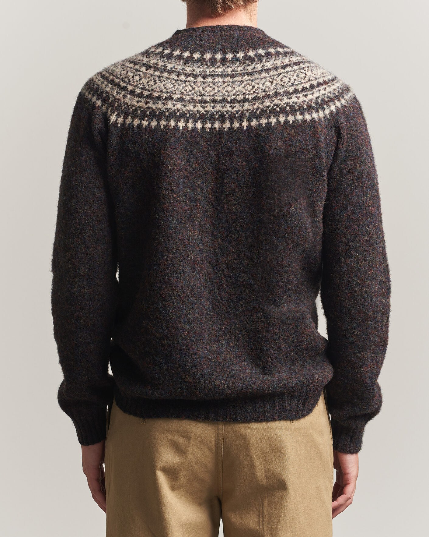 Herre | Gensere | Harley Of Scotland | Brushed Supersoft Lambswool Yolk Fairisle Volcano/Cameo