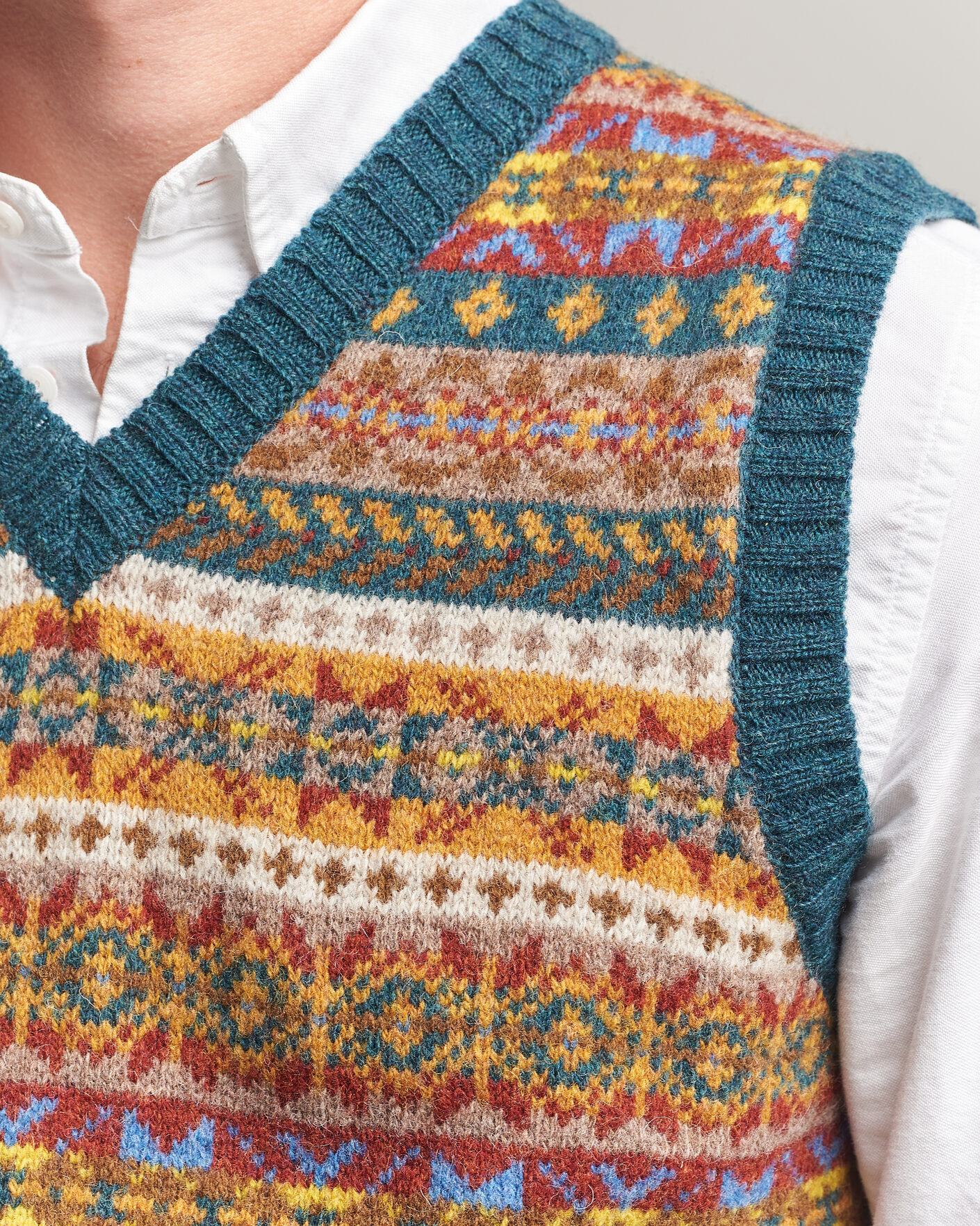 Herre | Gensere | Harley Of Scotland | Supersoft 2ply Lambswool Fairisle Vest Tempest