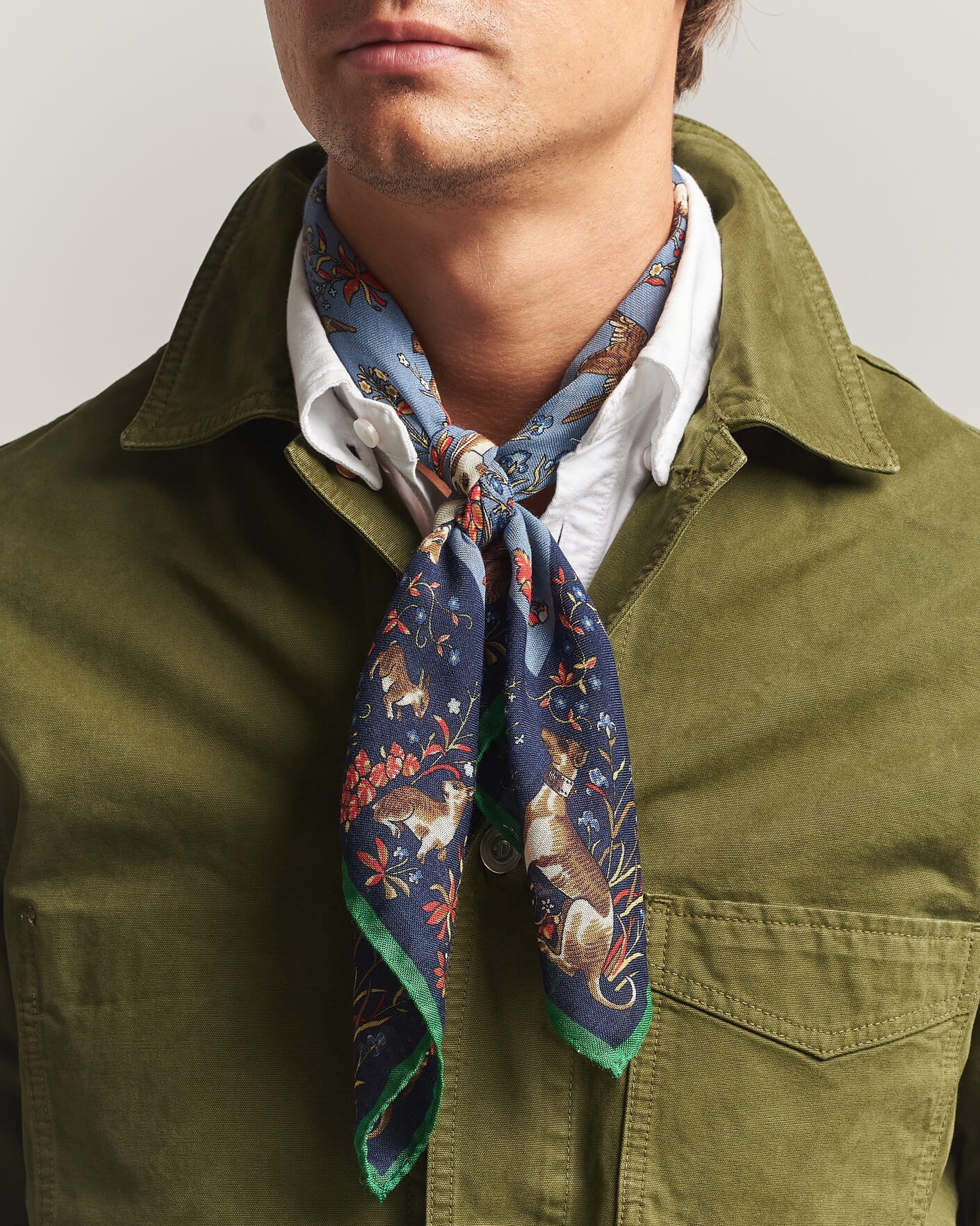 Herre | Scarves | Drake's | Unicorn Tapestry Wool/Silk Bandana Navy