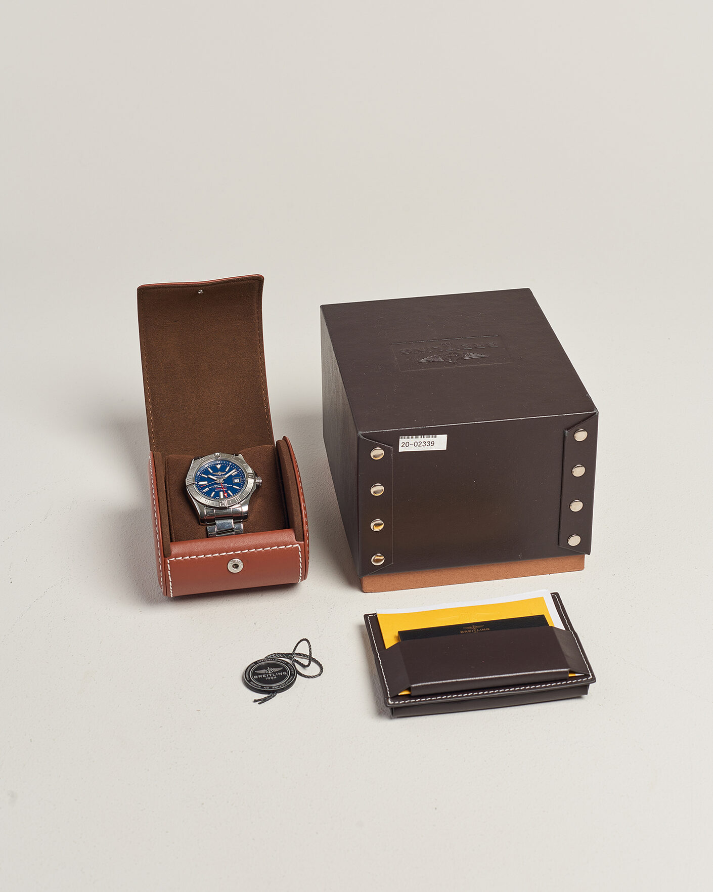 Herre | Pre-Owned & Vintage Watches | Breitling Pre-Owned | Avenger II GMT