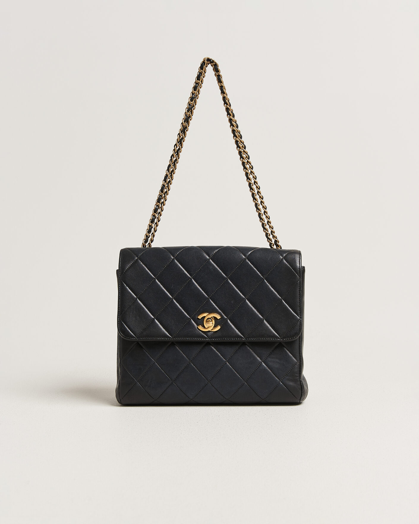 Herre | Pre-Owned & Vintage Bags | Chanel Pre-Owned | Single Flap Bag Lambskin Black