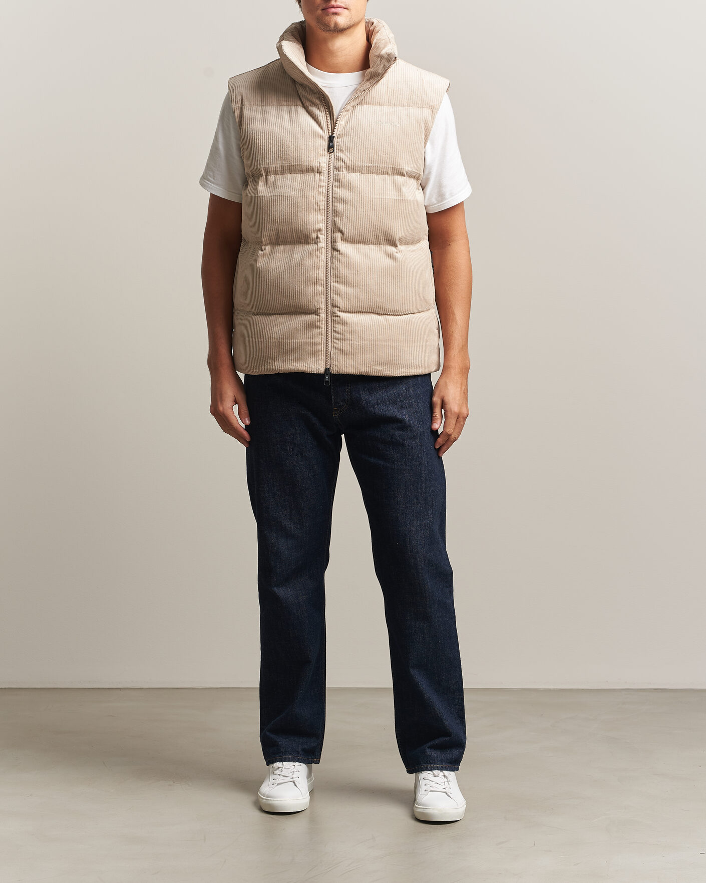 Herre | Vester | KnowledgeCotton Apparel | Corduroy Puffer Vest Light Feather Grey
