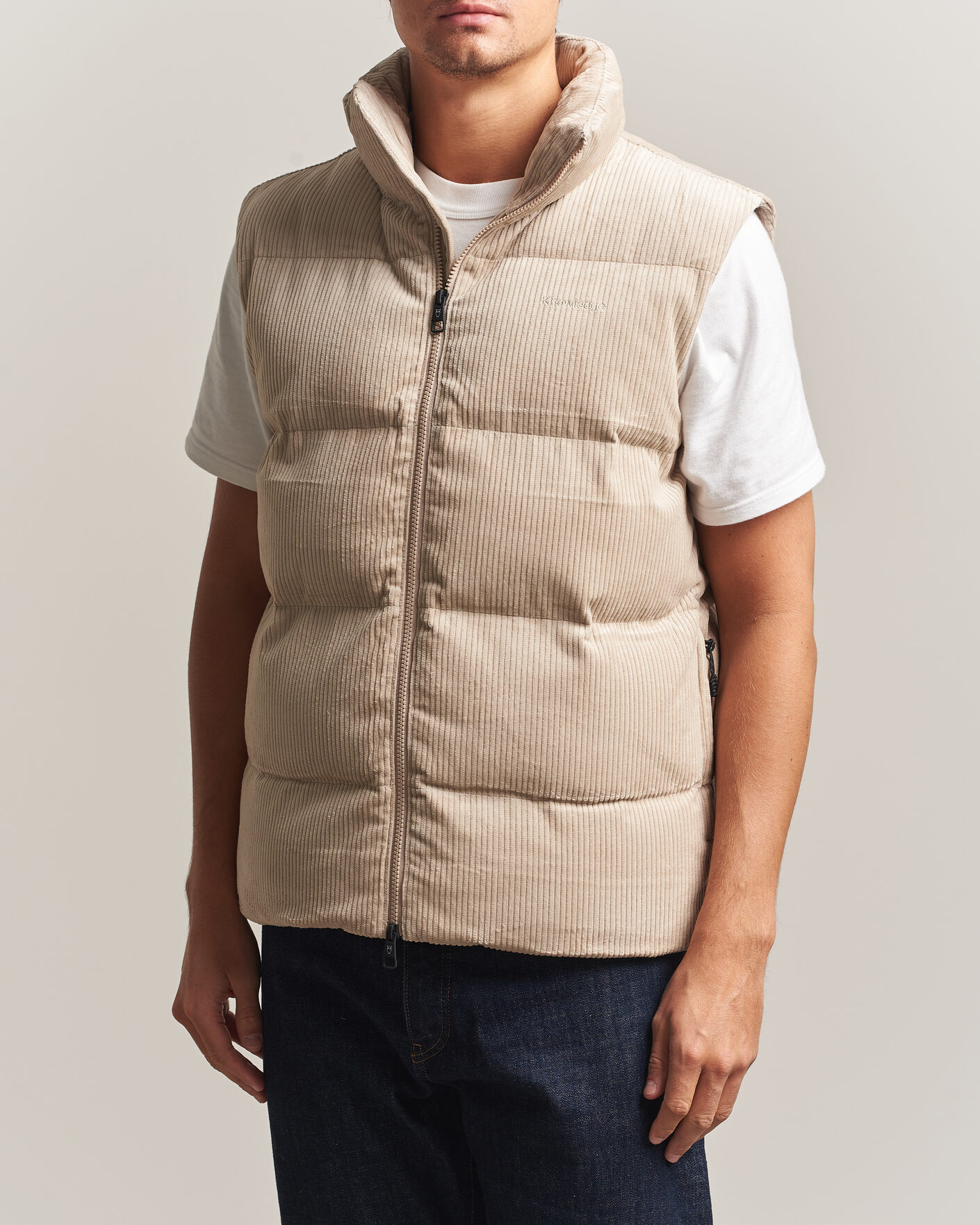 Herre | Vester | KnowledgeCotton Apparel | Corduroy Puffer Vest Light Feather Grey