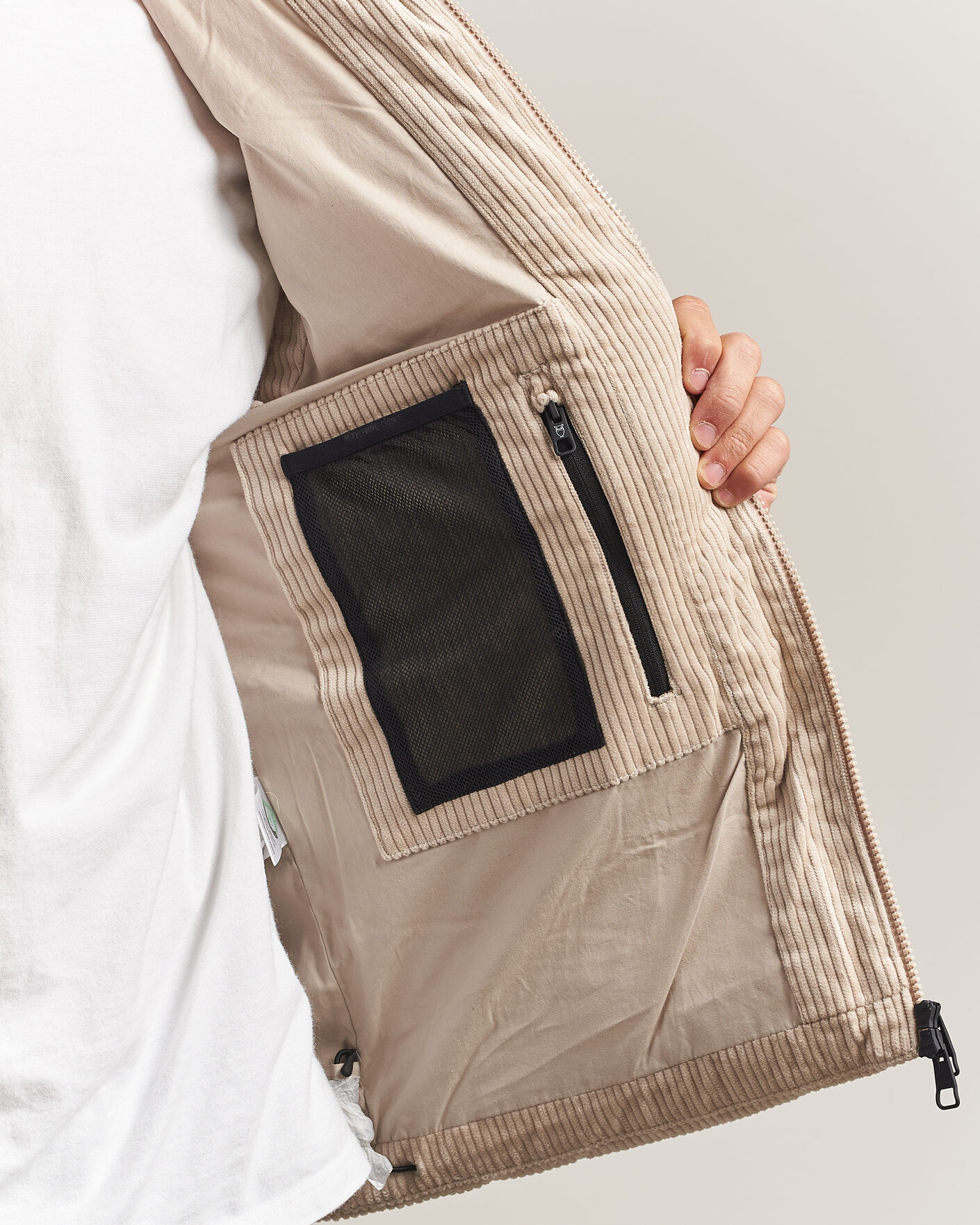 Herre | Vester | KnowledgeCotton Apparel | Corduroy Puffer Vest Light Feather Grey