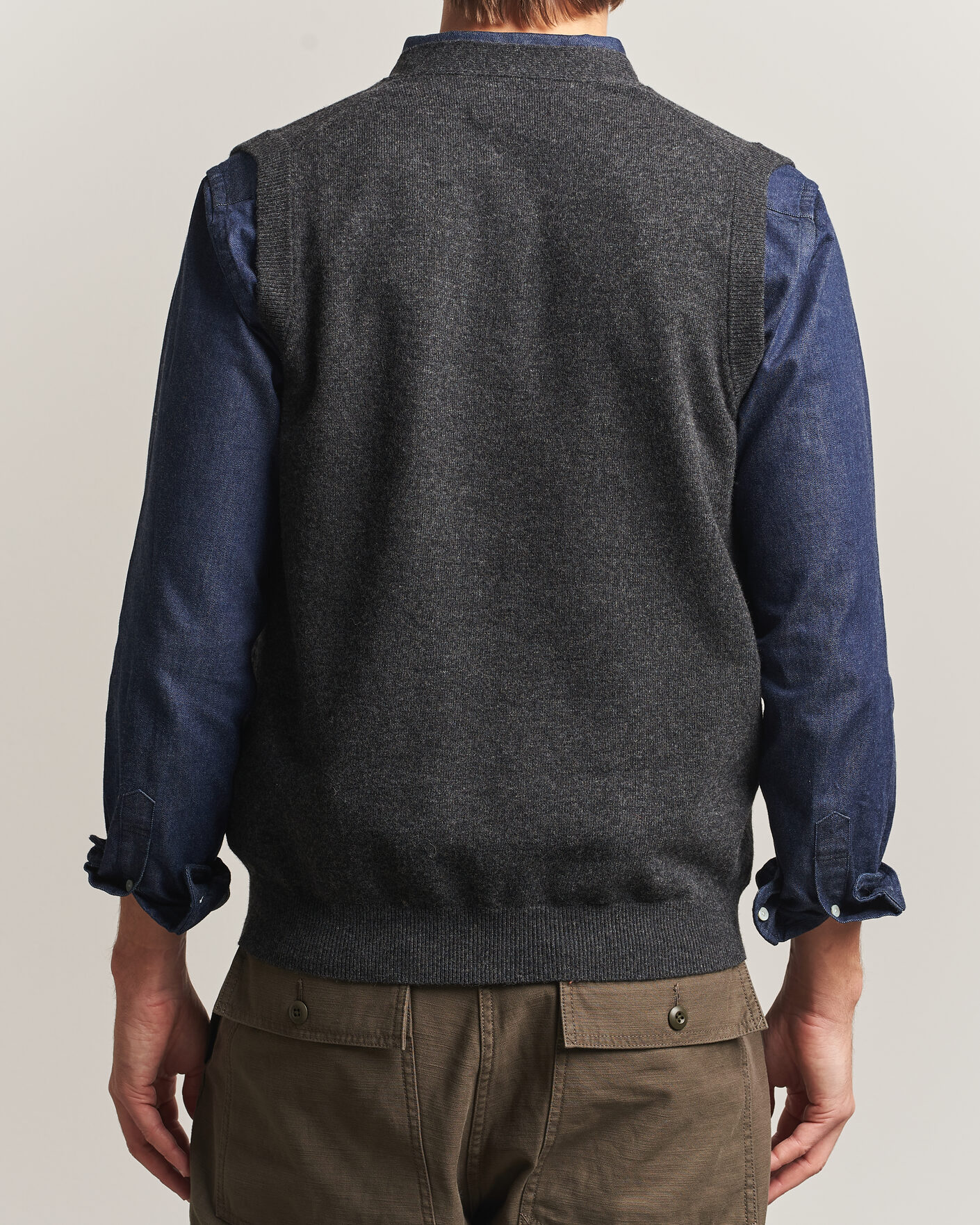 Herre | Gensere | BEAMS PLUS | Button Knit Vest Charcoal