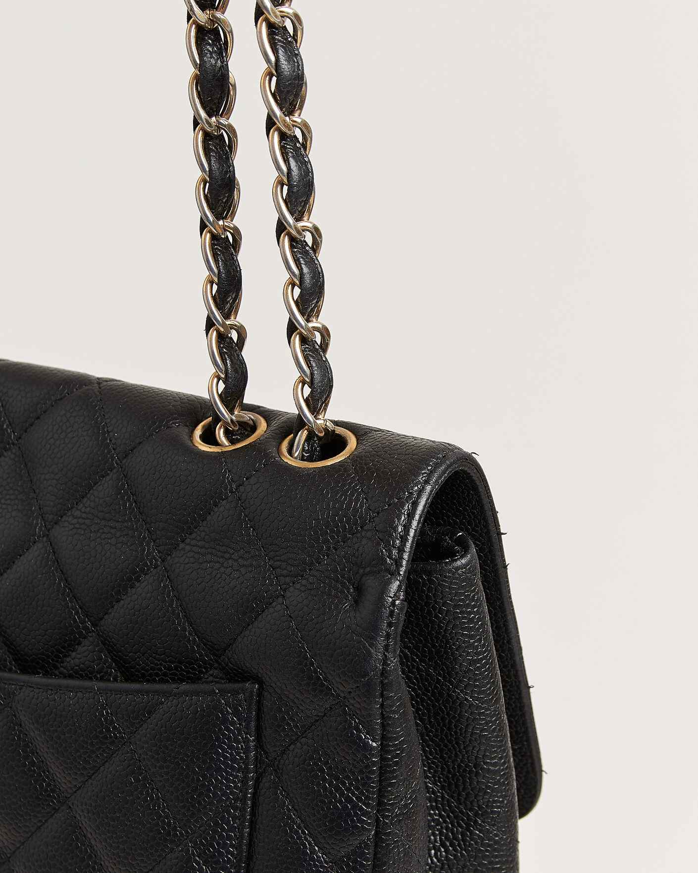 Herre | Pre-Owned & Vintage Bags | Chanel Pre-Owned | Classic Jumbo Single Flap Bag Caviar Black