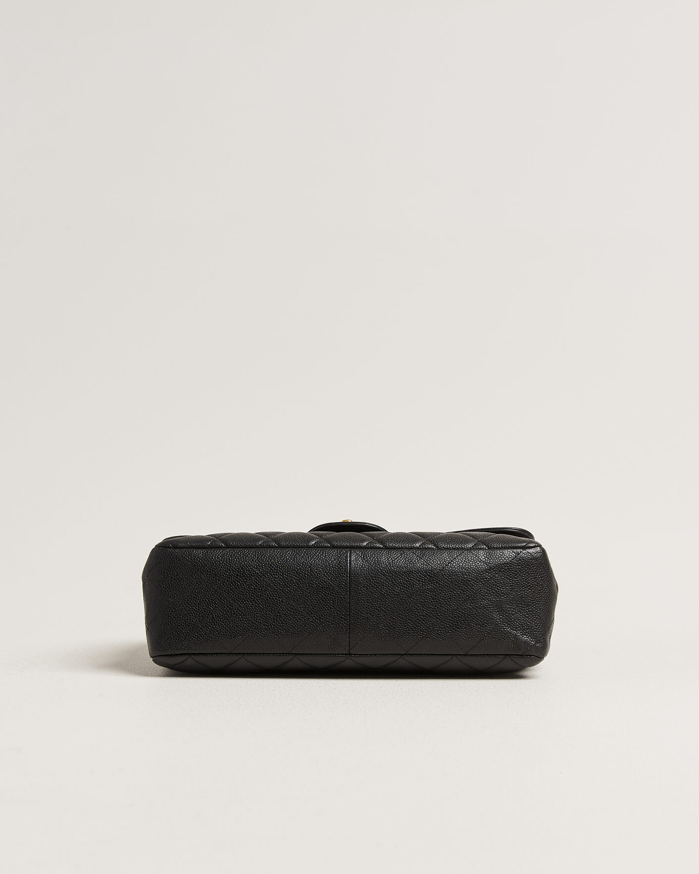 Herre | Pre-Owned & Vintage Bags | Chanel Pre-Owned | Classic Jumbo Single Flap Bag Caviar Black