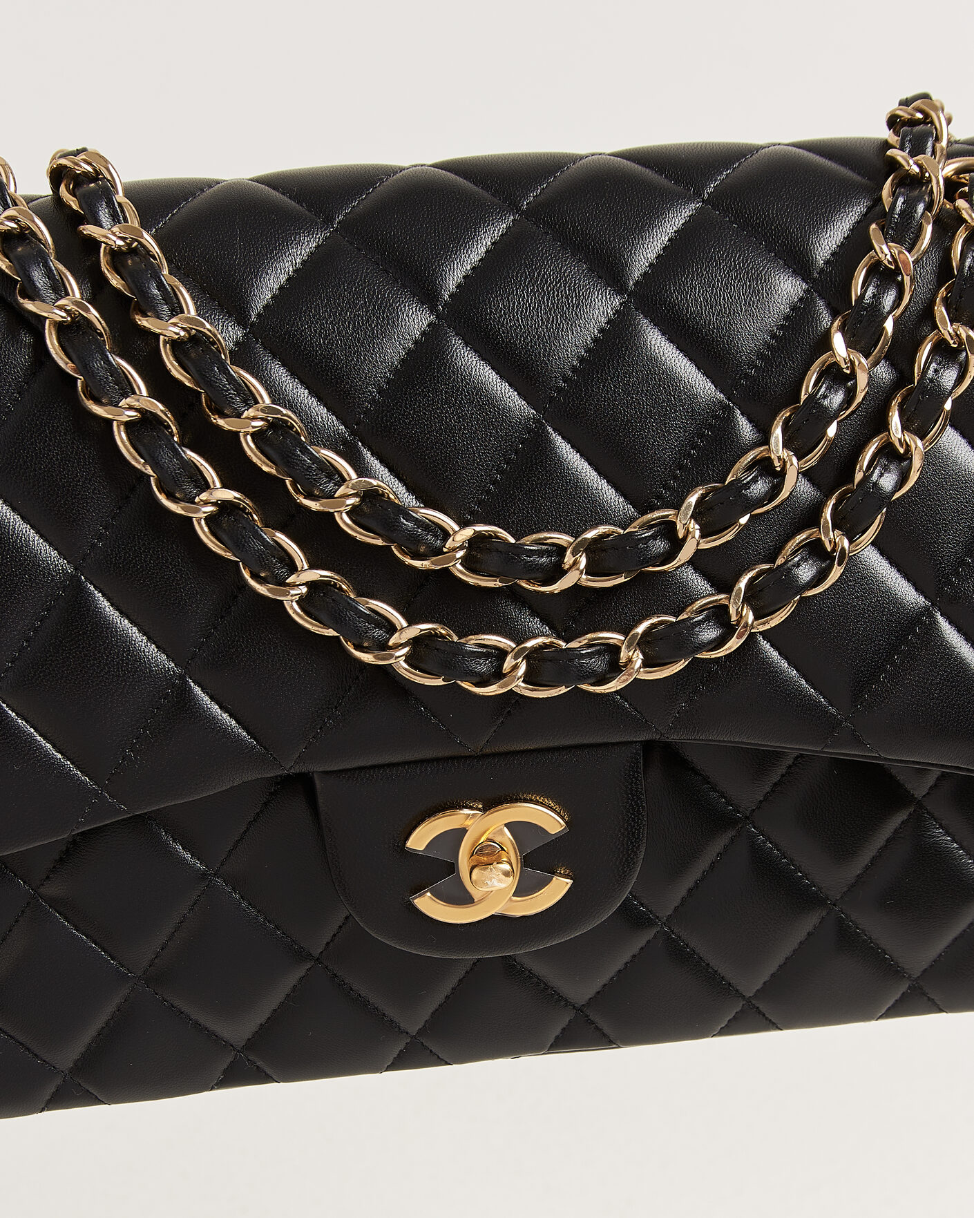Herre | Pre-Owned & Vintage Bags | Chanel Pre-Owned | Classic Jumbo Double Flap Bag Lambskin Black