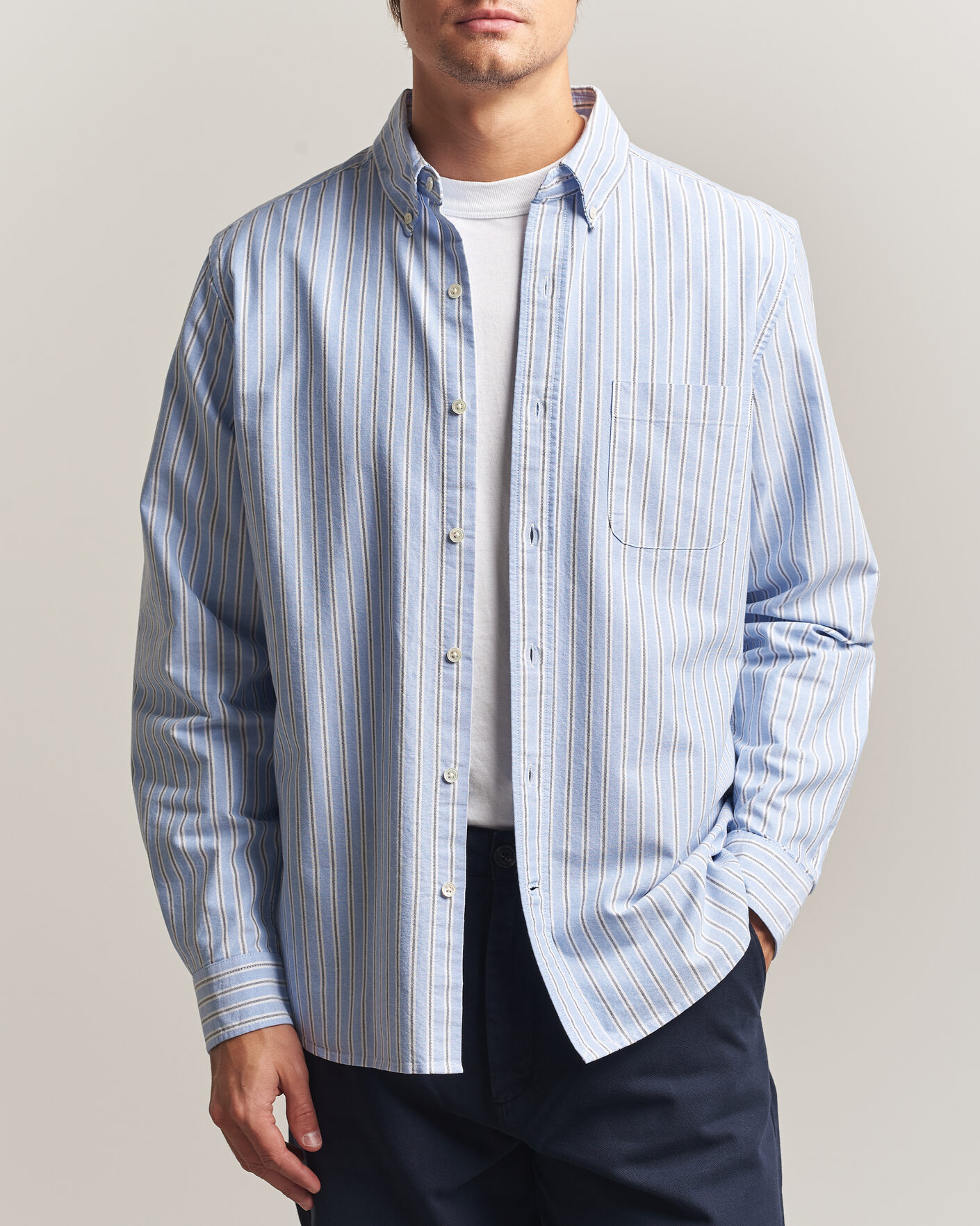 Herre | Skjorter | A Day's March | Classic Flag Striped Oxford Shirt White/Blue/Black