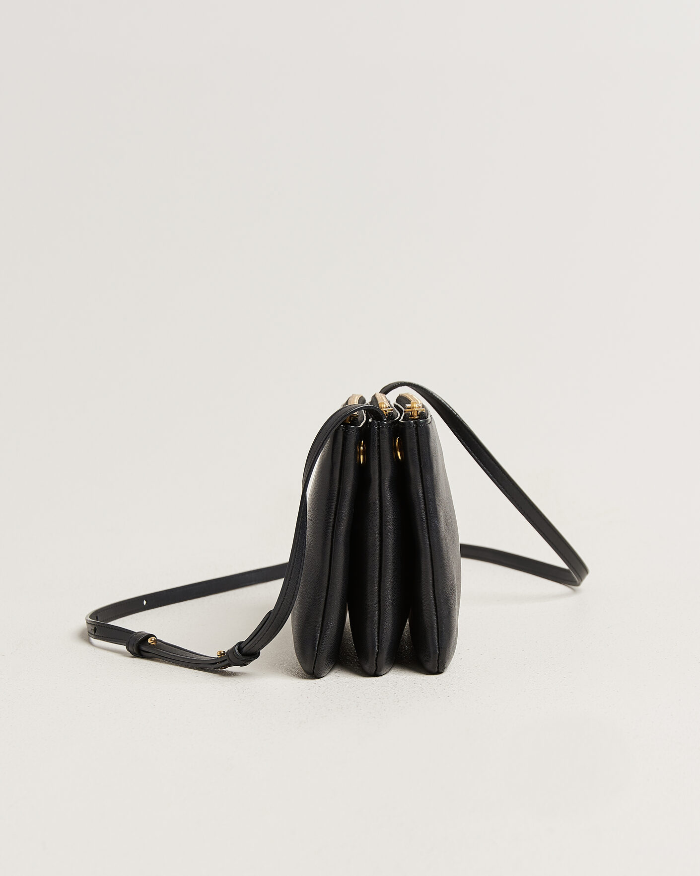 Herre | Pre-Owned & Vintage Bags | Celine Pre-Owned | Trio Bag Small Leather Black